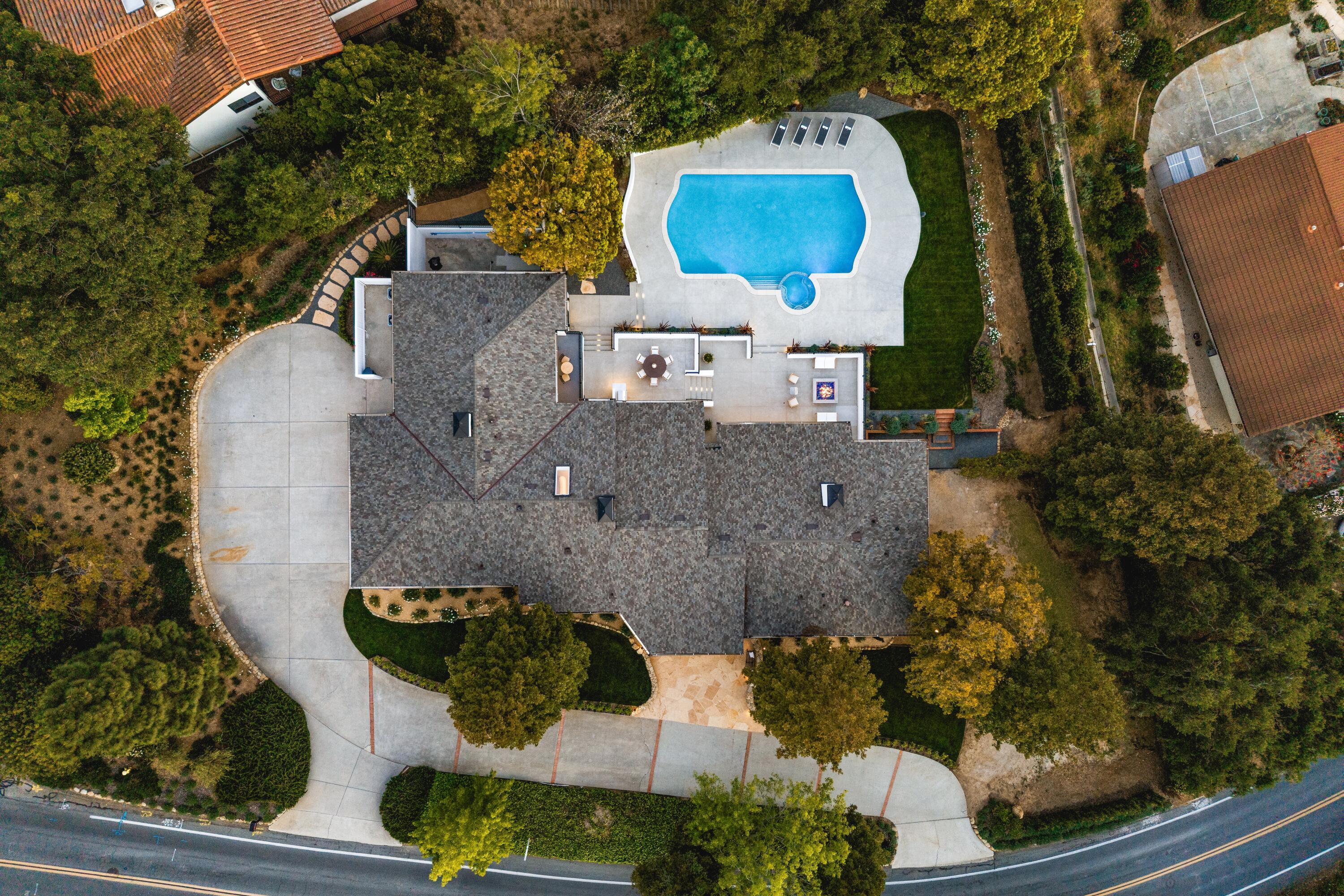 Santa Barbara, California 93111, United States, 4 Bedrooms Bedrooms, ,6 BathroomsBathrooms,Residential,Active,95937