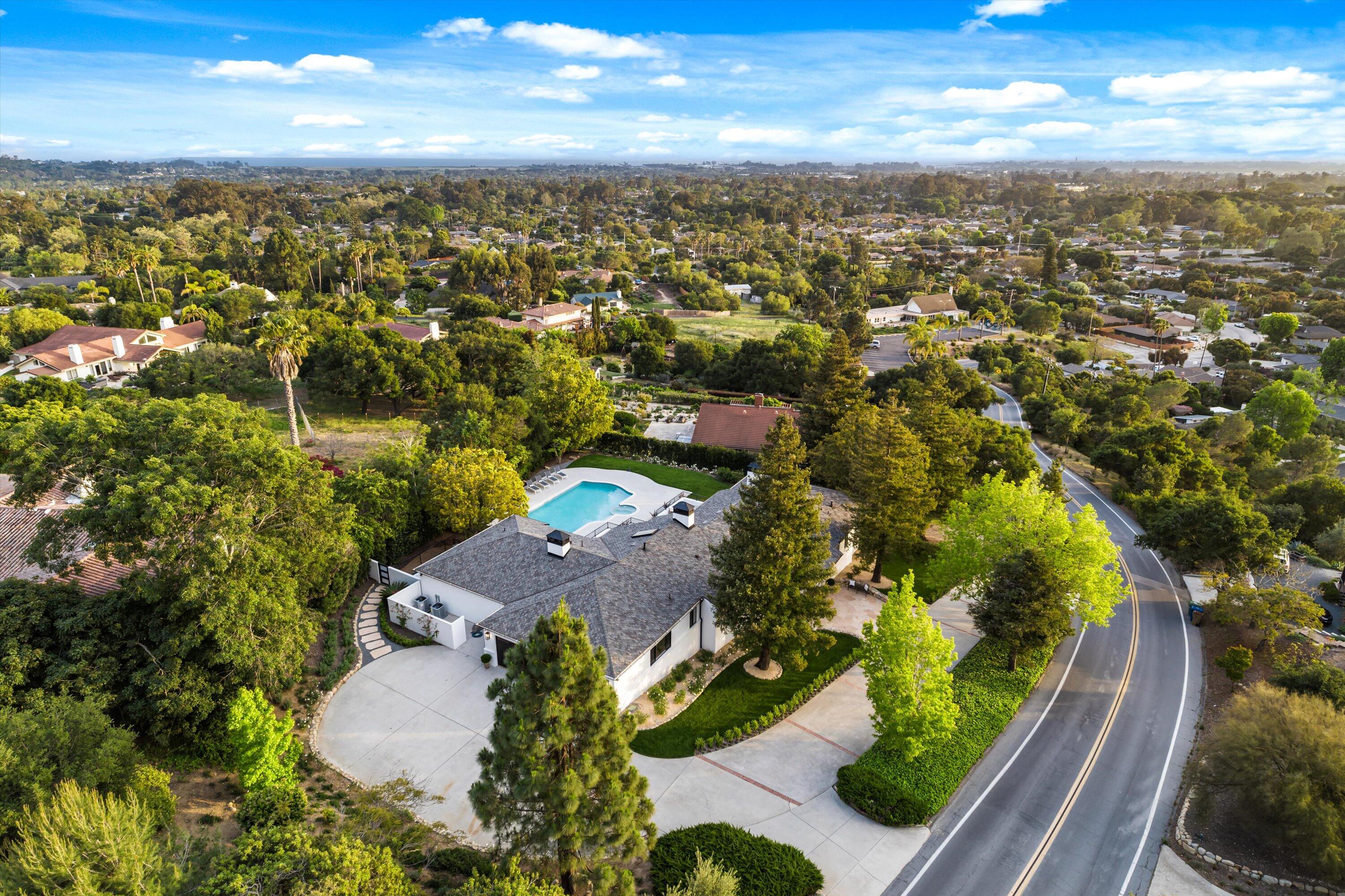 Santa Barbara, California 93111, United States, 4 Bedrooms Bedrooms, ,6 BathroomsBathrooms,Residential,Active,95937