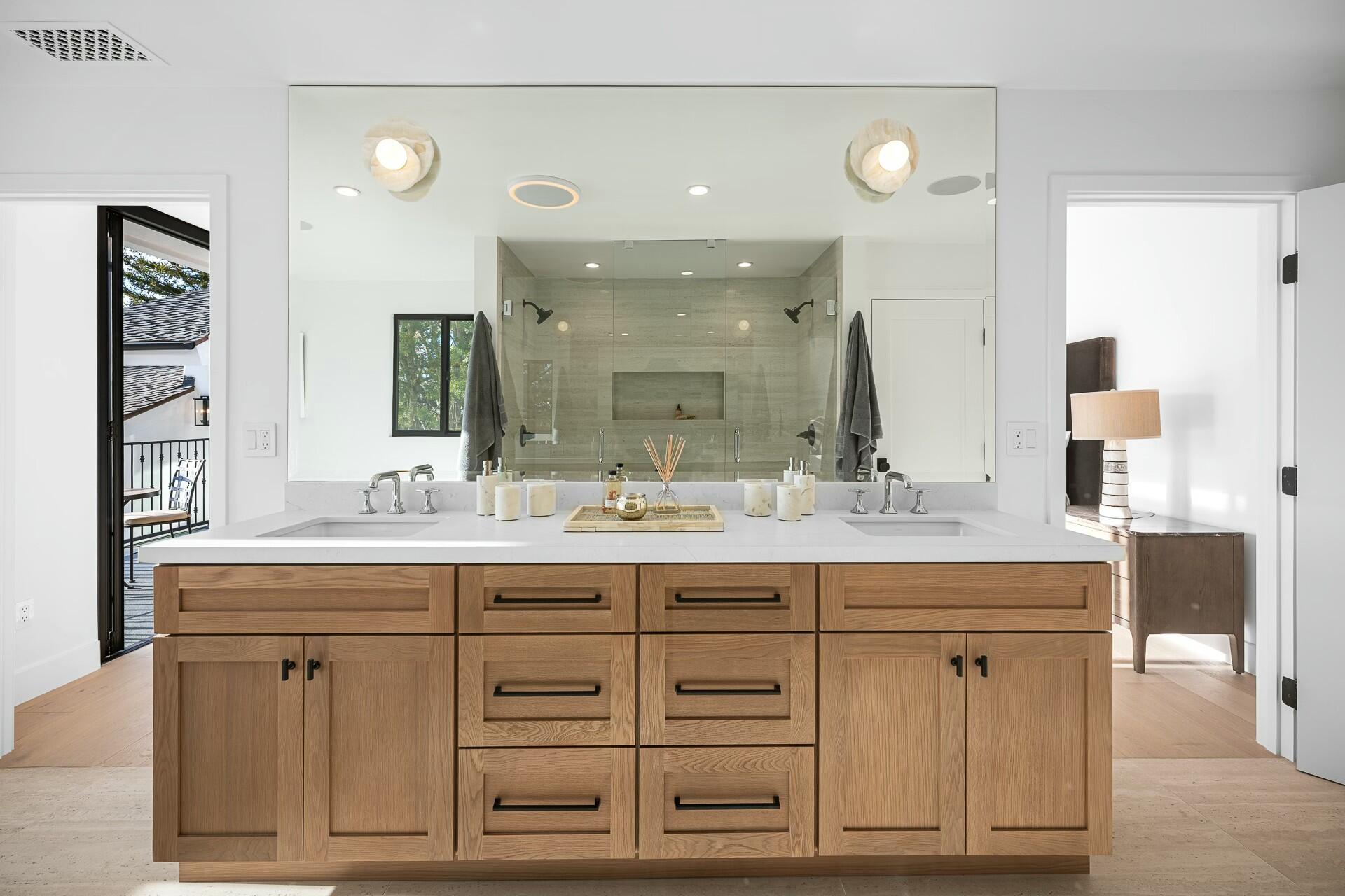 Santa Barbara, California 93111, United States, 4 Bedrooms Bedrooms, ,6 BathroomsBathrooms,Residential,Active,95937