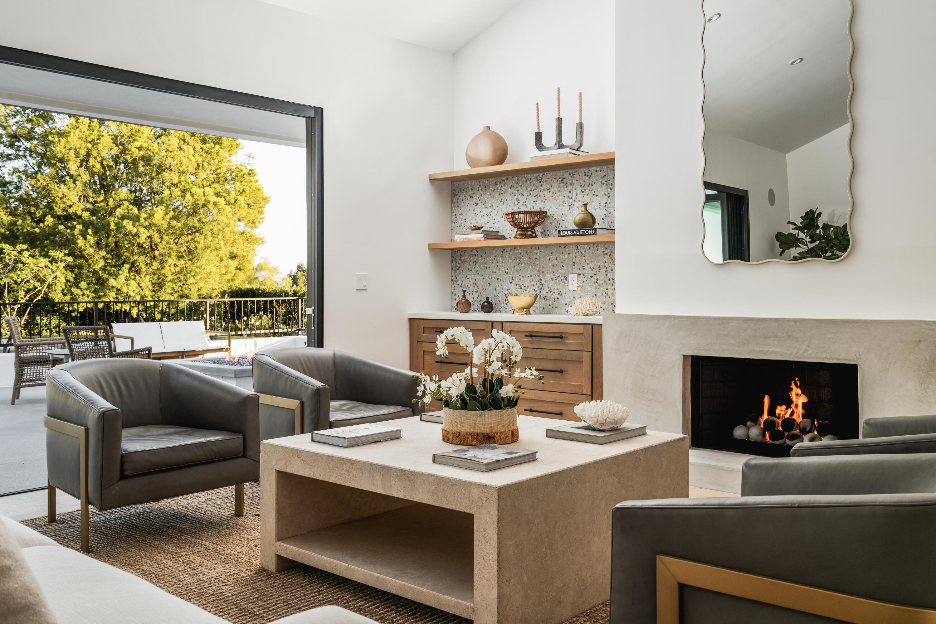 Santa Barbara, California 93111, United States, 4 Bedrooms Bedrooms, ,6 BathroomsBathrooms,Residential,Active,95937