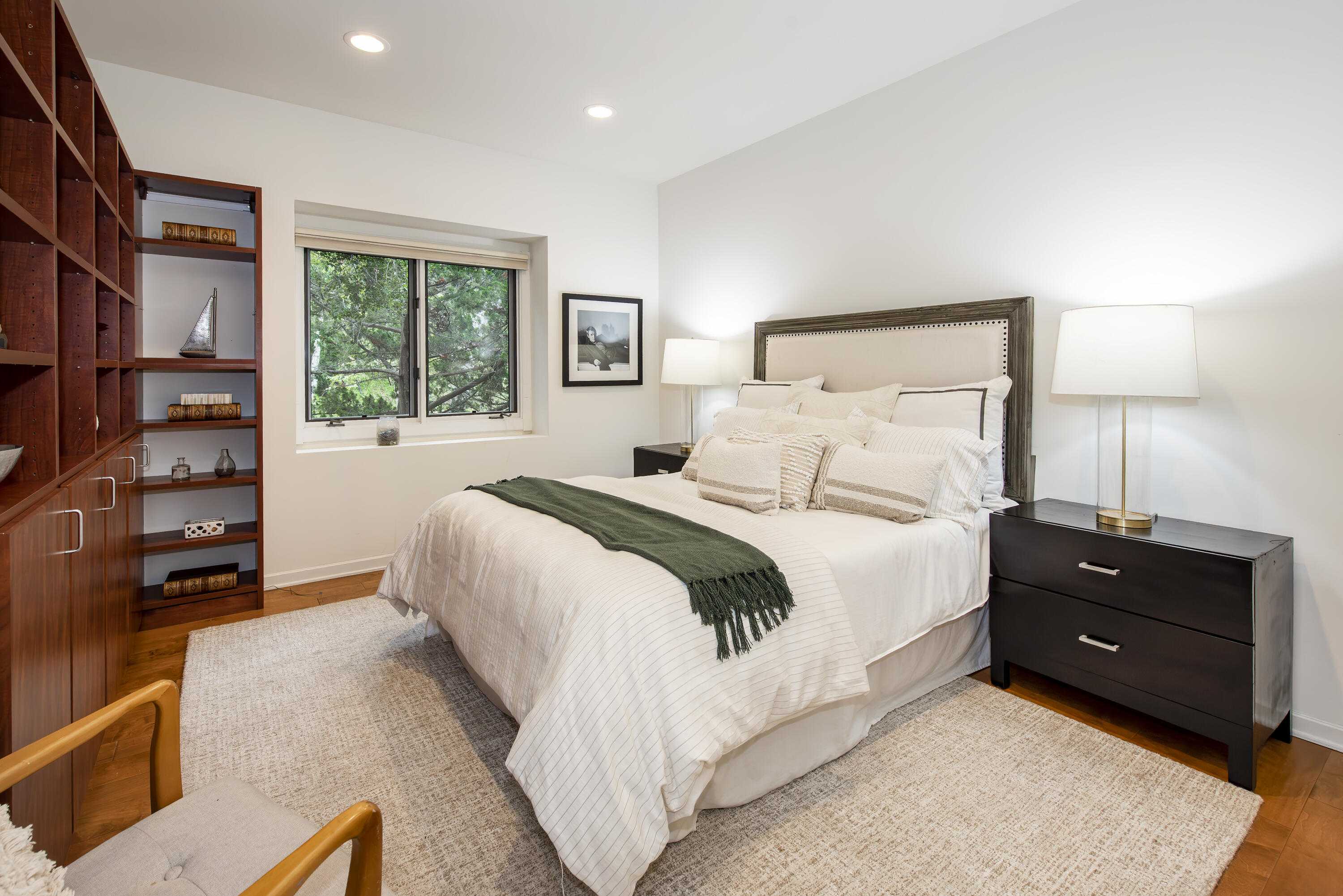 Santa Barbara, California 93105, United States, 3 Bedrooms Bedrooms, ,2 BathroomsBathrooms,Residential,Pending,117737