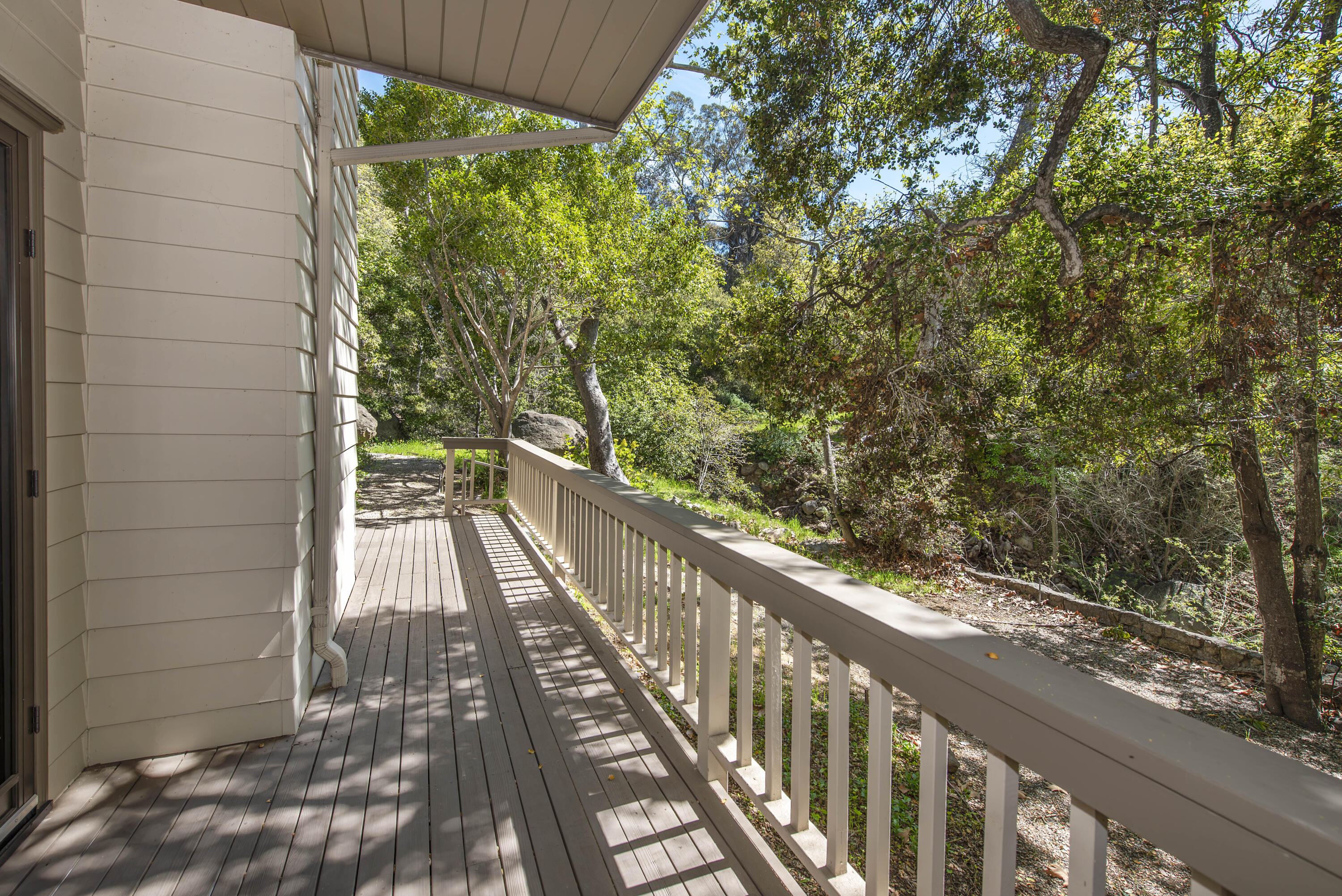 Santa Barbara, California 93105, United States, 3 Bedrooms Bedrooms, ,2 BathroomsBathrooms,Residential,Pending,117737