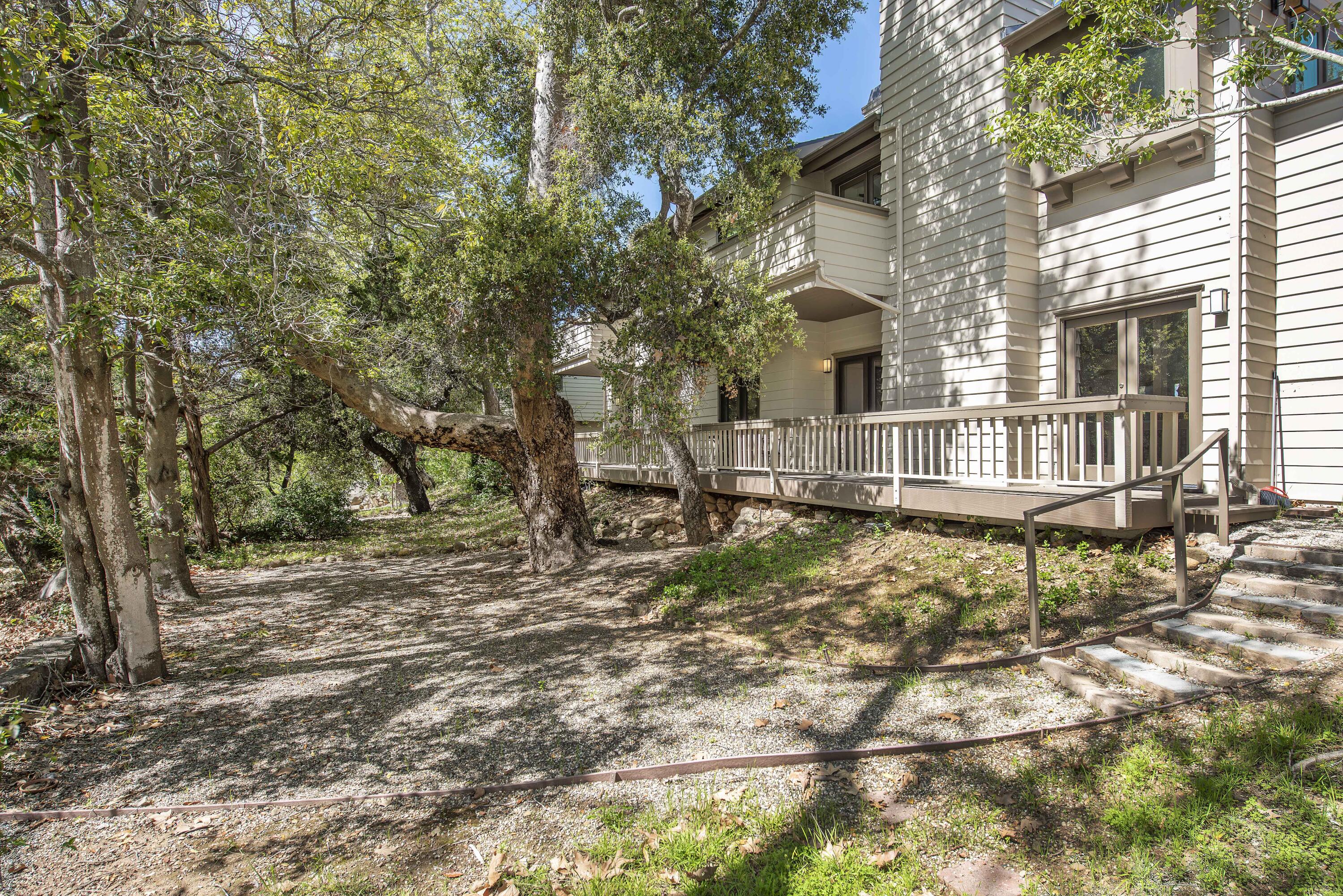 Santa Barbara, California 93105, United States, 3 Bedrooms Bedrooms, ,2 BathroomsBathrooms,Residential,Pending,117737