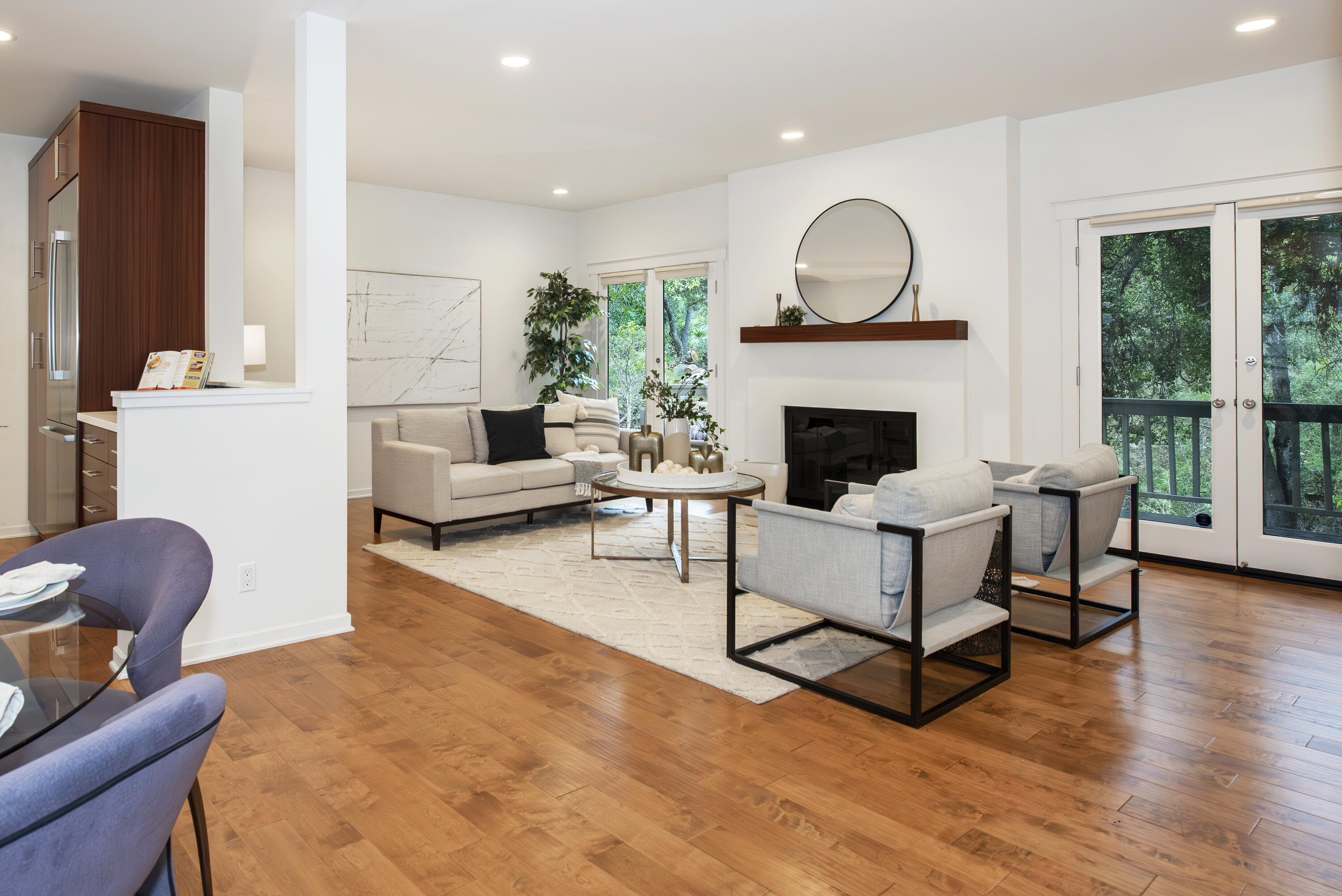 Santa Barbara, California 93105, United States, 3 Bedrooms Bedrooms, ,2 BathroomsBathrooms,Residential,Pending,117737