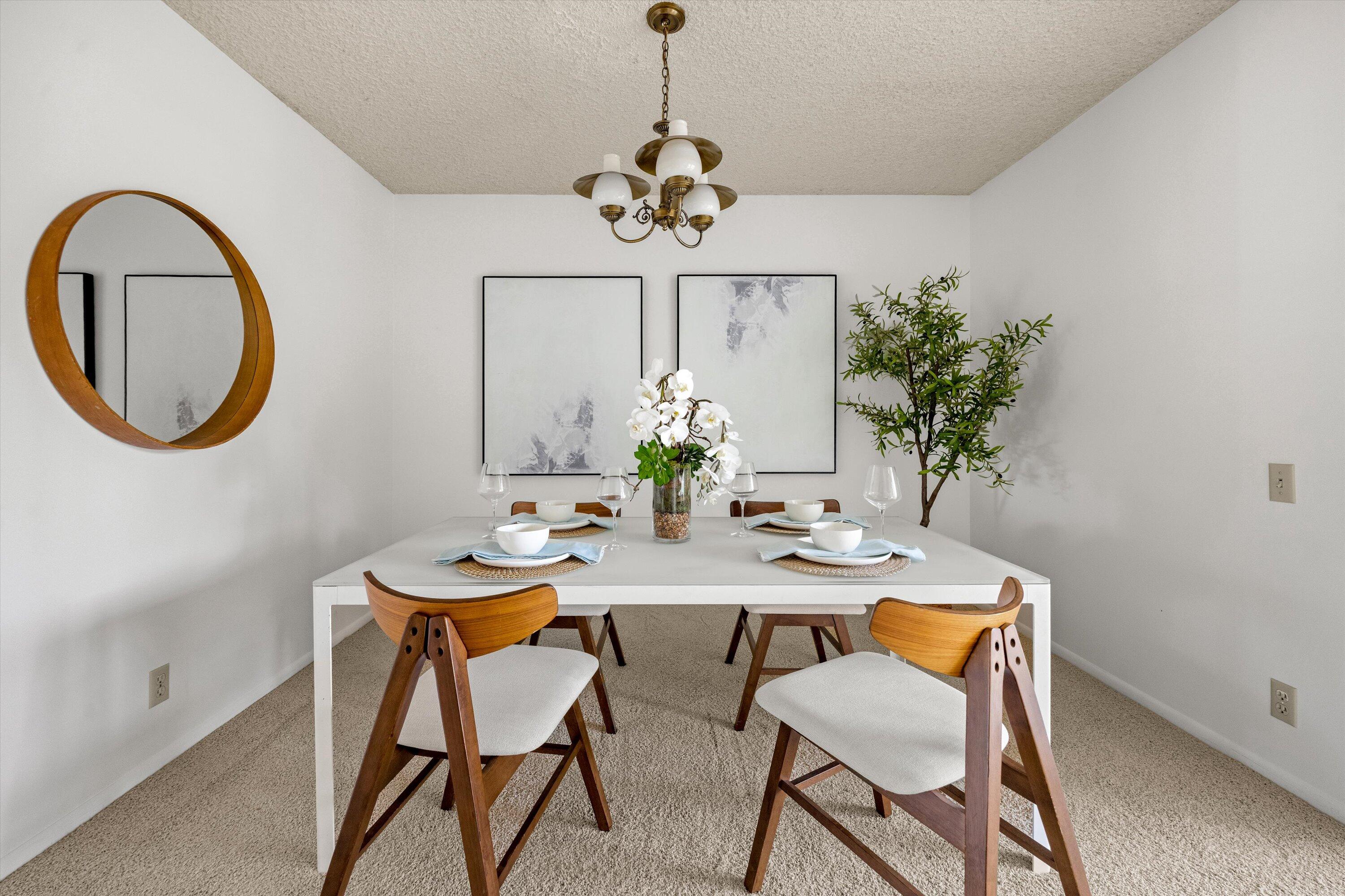 Goleta, California 93117, United States, 4 Bedrooms Bedrooms, ,3 BathroomsBathrooms,Residential,Pending,210812