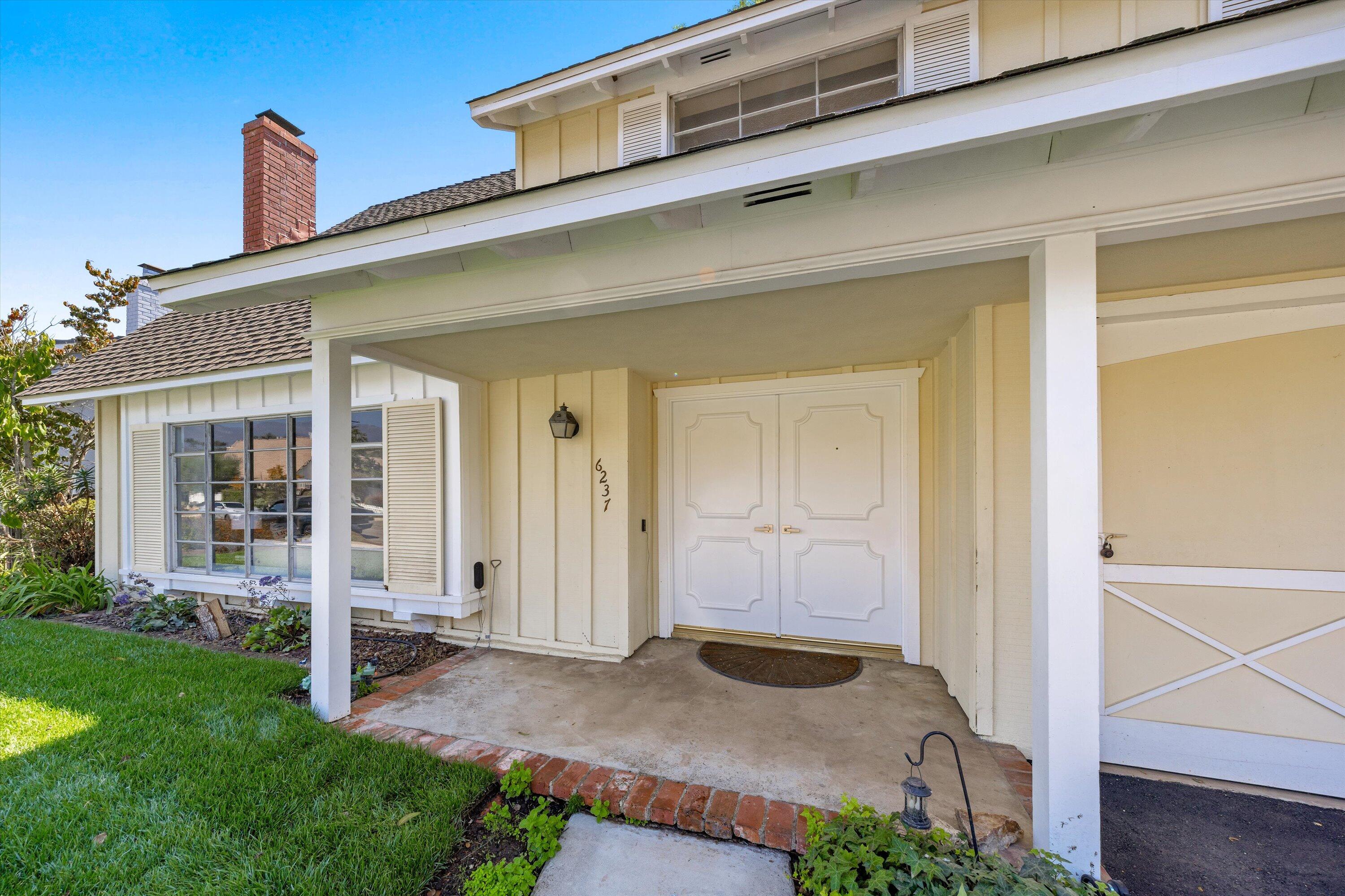 Goleta, California 93117, United States, 4 Bedrooms Bedrooms, ,3 BathroomsBathrooms,Residential,Pending,210812