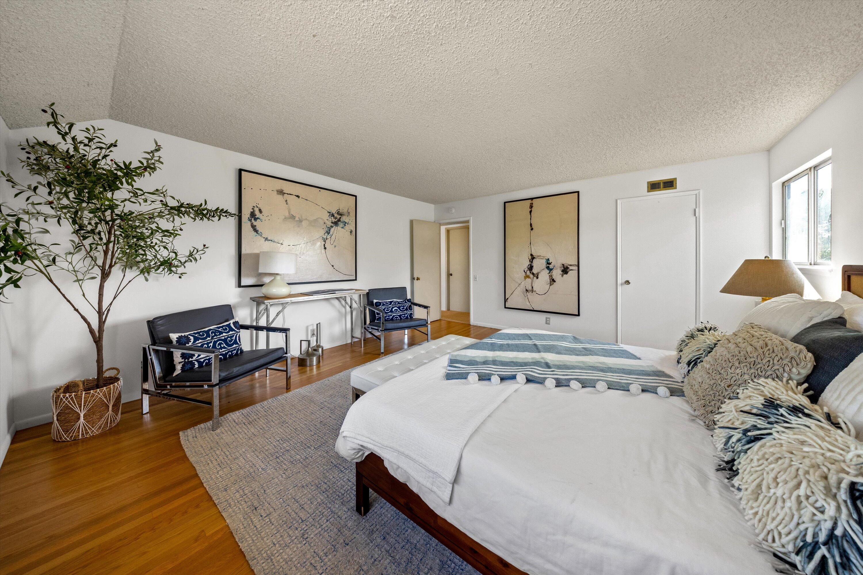 Goleta, California 93117, United States, 4 Bedrooms Bedrooms, ,3 BathroomsBathrooms,Residential,Pending,210812