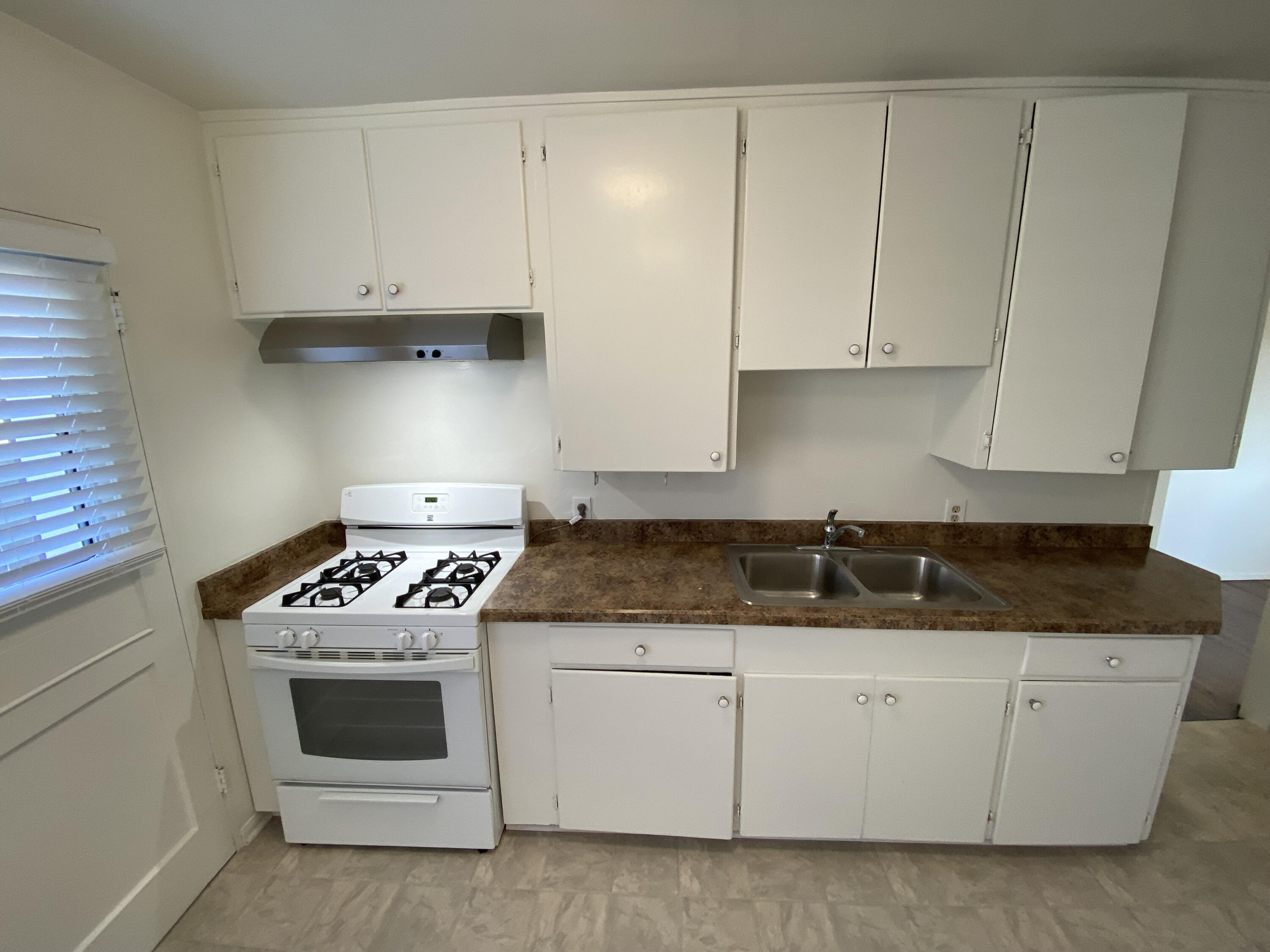 Santa Barbara, California 93109, United States, 2 Bedrooms Bedrooms, ,1 BathroomBathrooms,Residential,Active,82662