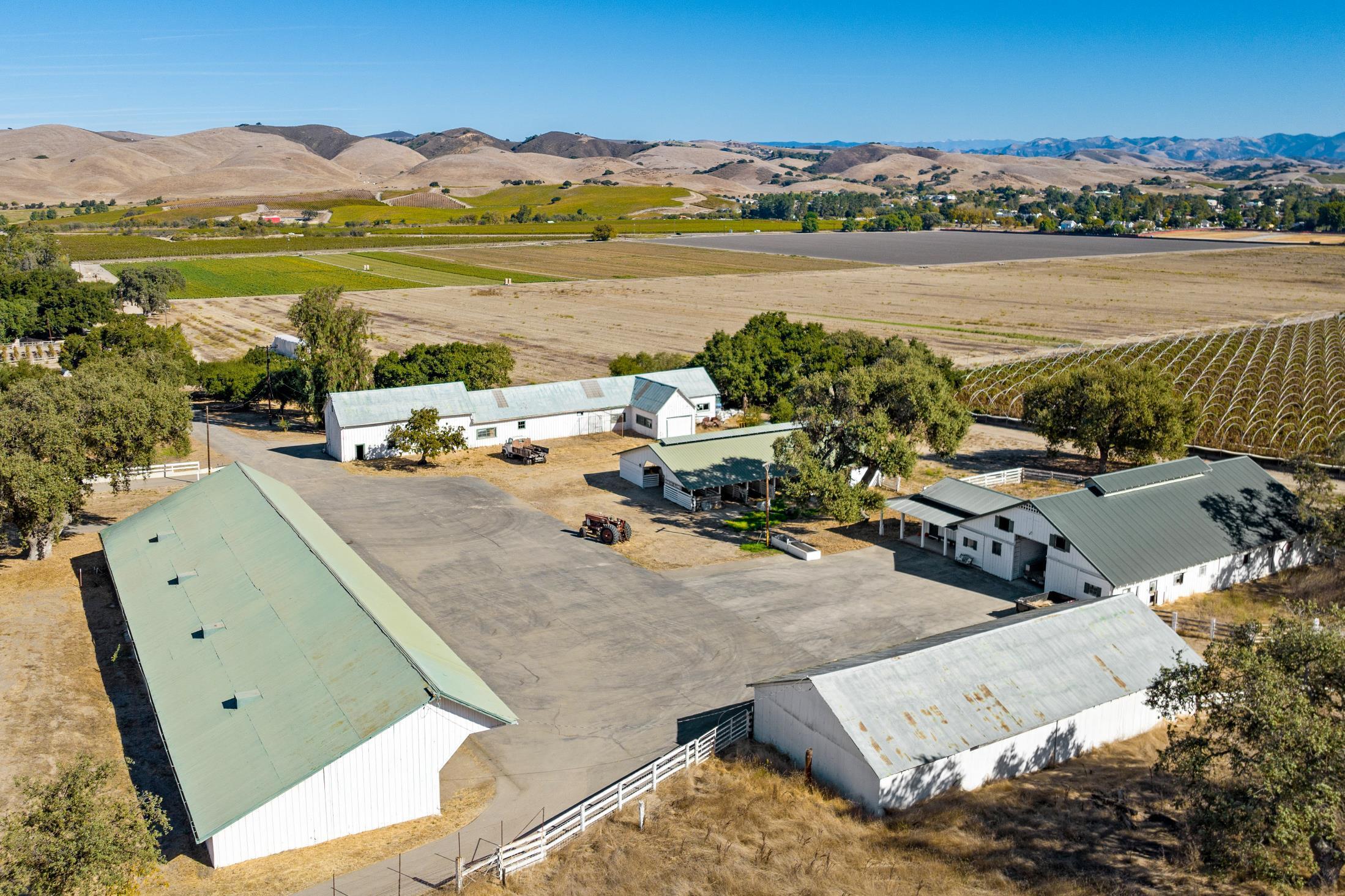 Los Alamos, California 93440, United States, 3 Bedrooms Bedrooms, ,2 BathroomsBathrooms,Residential,Active,41595