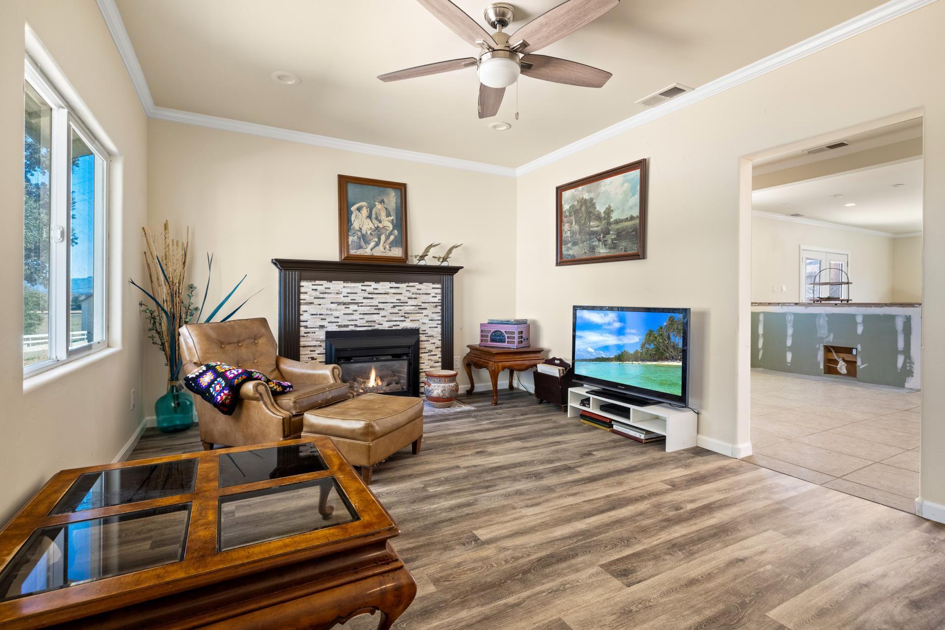 Los Alamos, California 93440, United States, 3 Bedrooms Bedrooms, ,2 BathroomsBathrooms,Residential,Active,41595