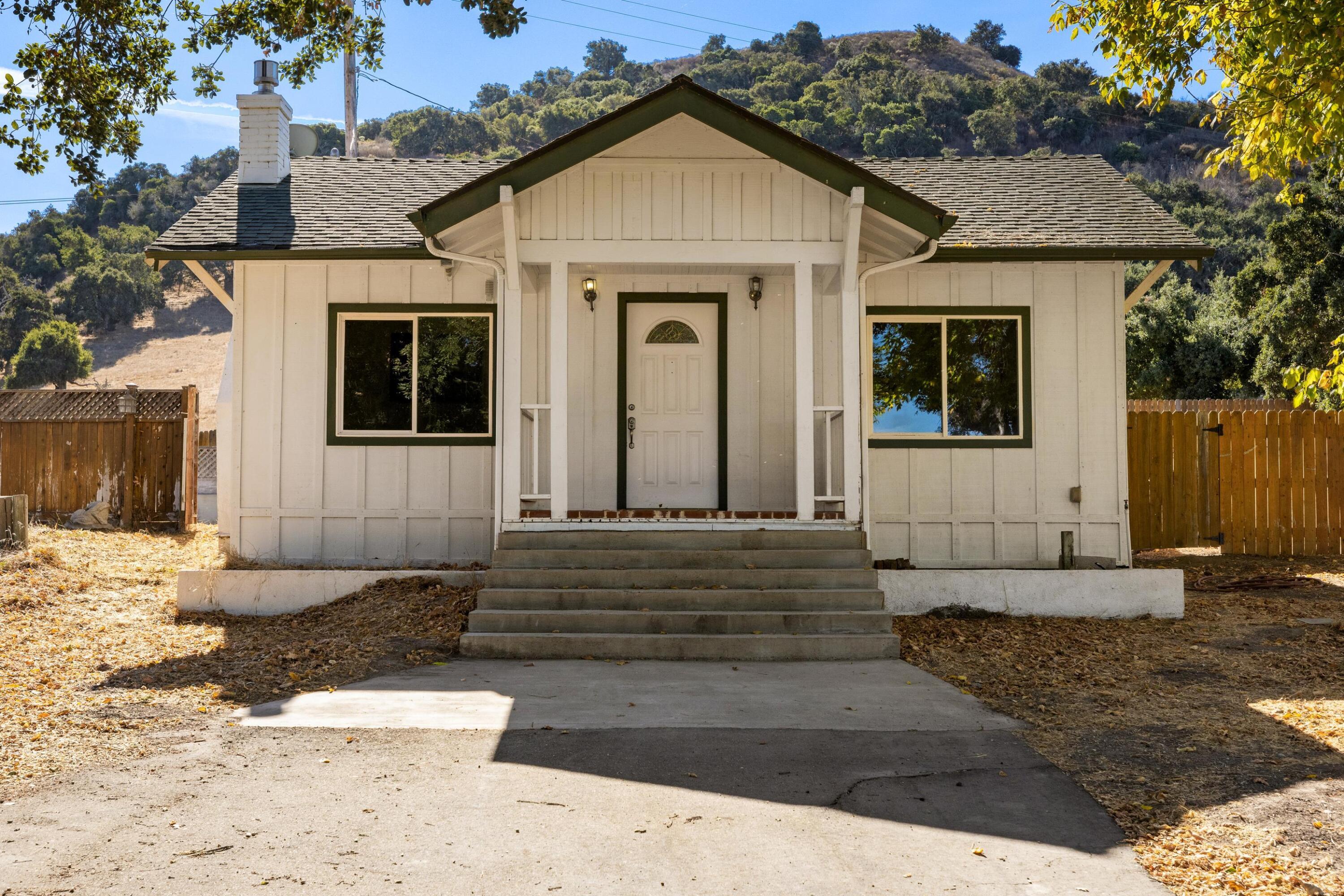 Los Alamos, California 93440, United States, 3 Bedrooms Bedrooms, ,2 BathroomsBathrooms,Residential,Active,41595