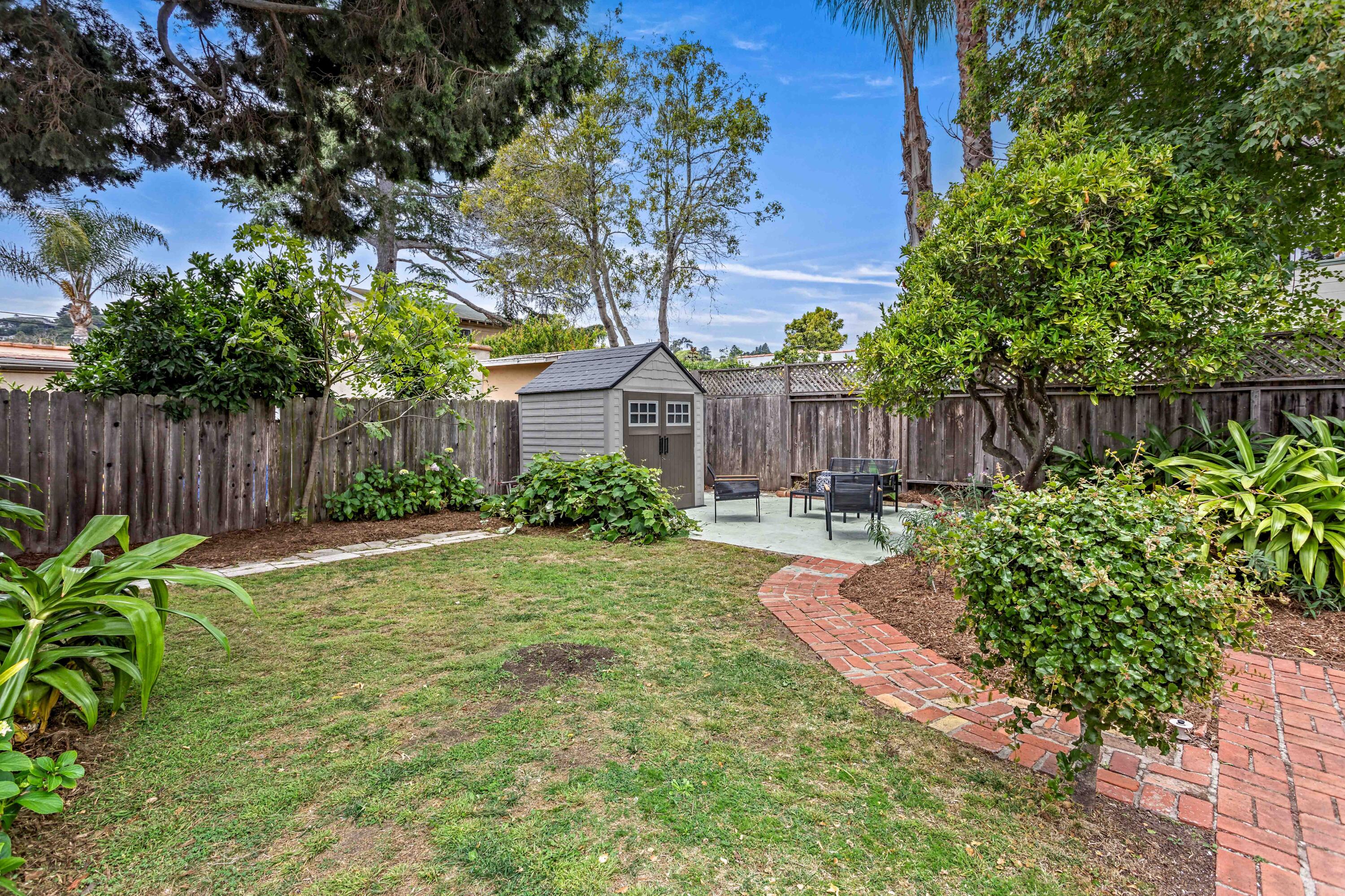 Santa Barbara, California 93101, United States, 3 Bedrooms Bedrooms, ,1 BathroomBathrooms,Residential,Active,152338