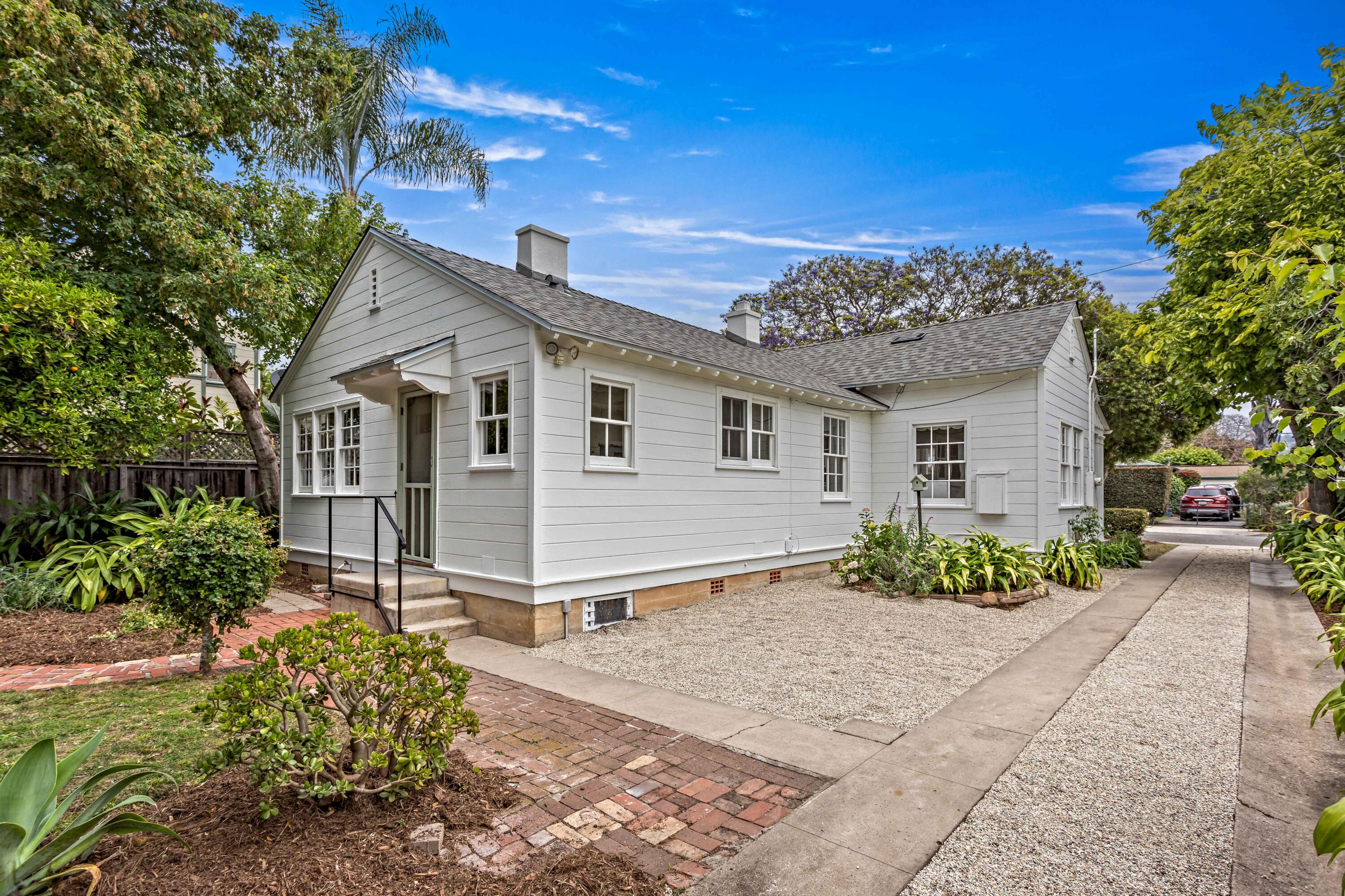 Santa Barbara, California 93101, United States, 3 Bedrooms Bedrooms, ,1 BathroomBathrooms,Residential,Active,152338