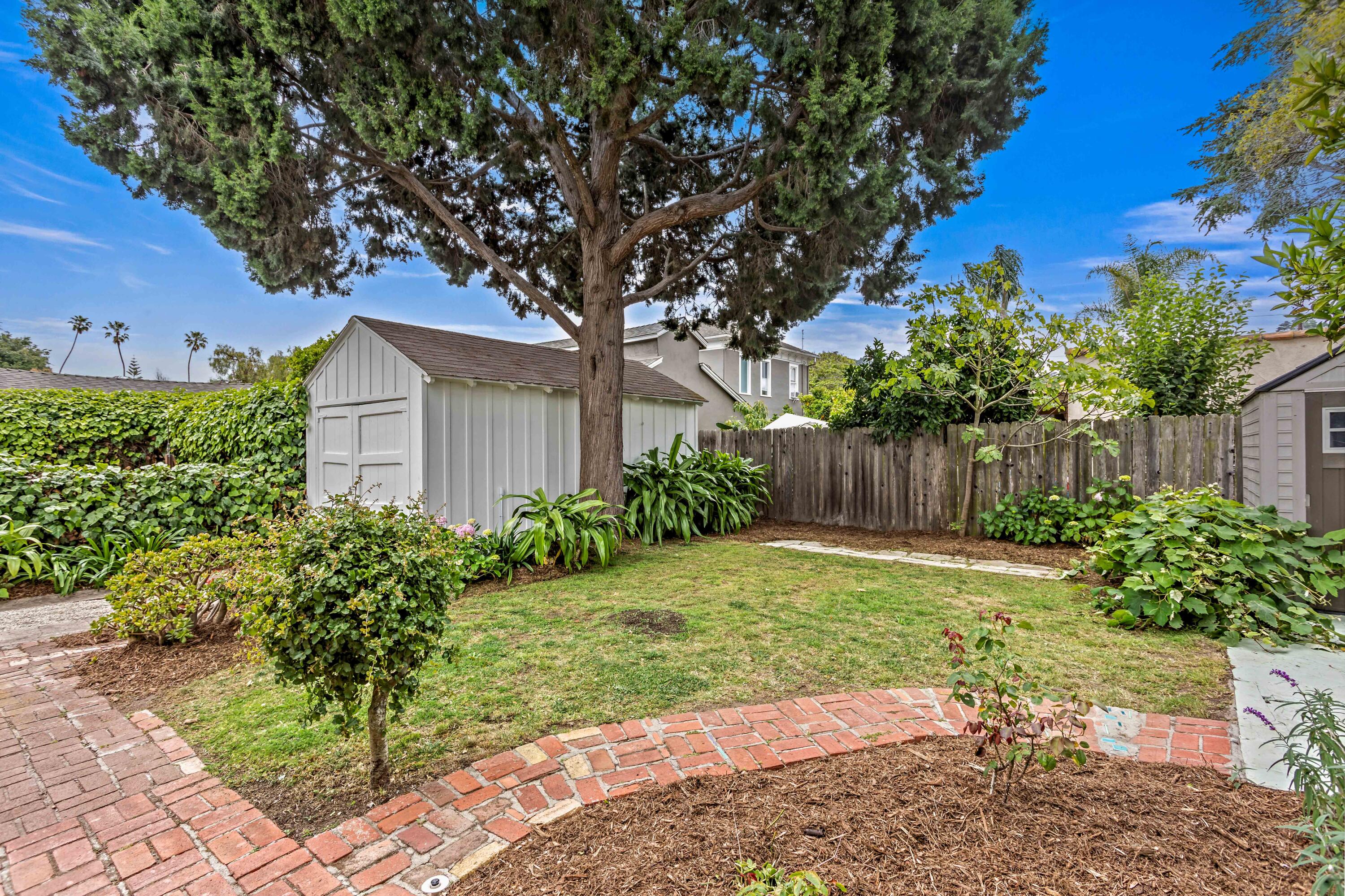 Santa Barbara, California 93101, United States, 3 Bedrooms Bedrooms, ,1 BathroomBathrooms,Residential,Active,152338