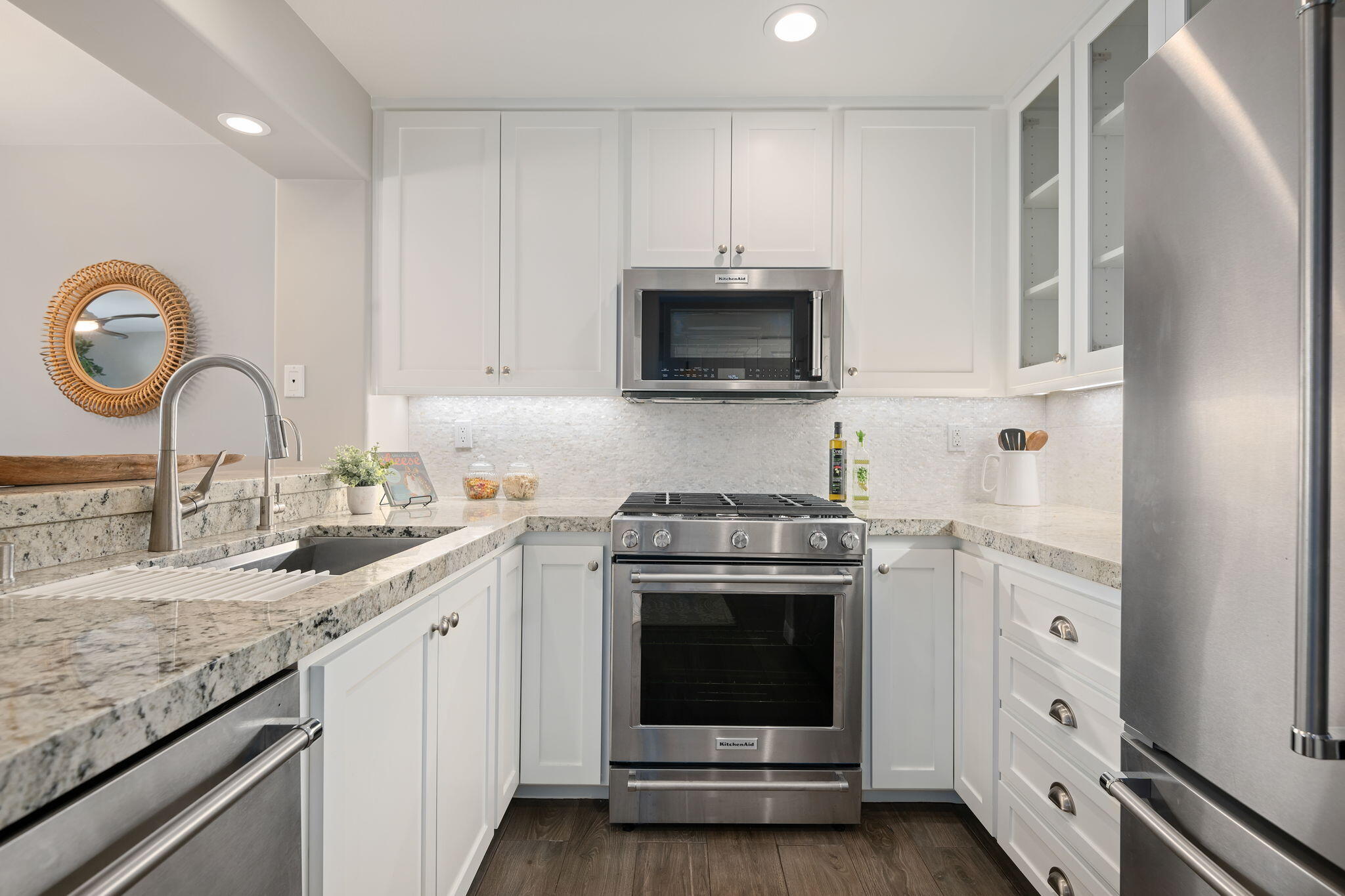 Santa Barbara, California 93103, United States, 1 Bedroom Bedrooms, ,1 BathroomBathrooms,Residential,Pending,158276