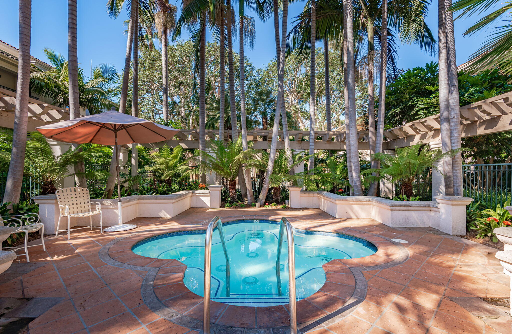 Santa Barbara, California 93103, United States, 1 Bedroom Bedrooms, ,1 BathroomBathrooms,Residential,Pending,158276