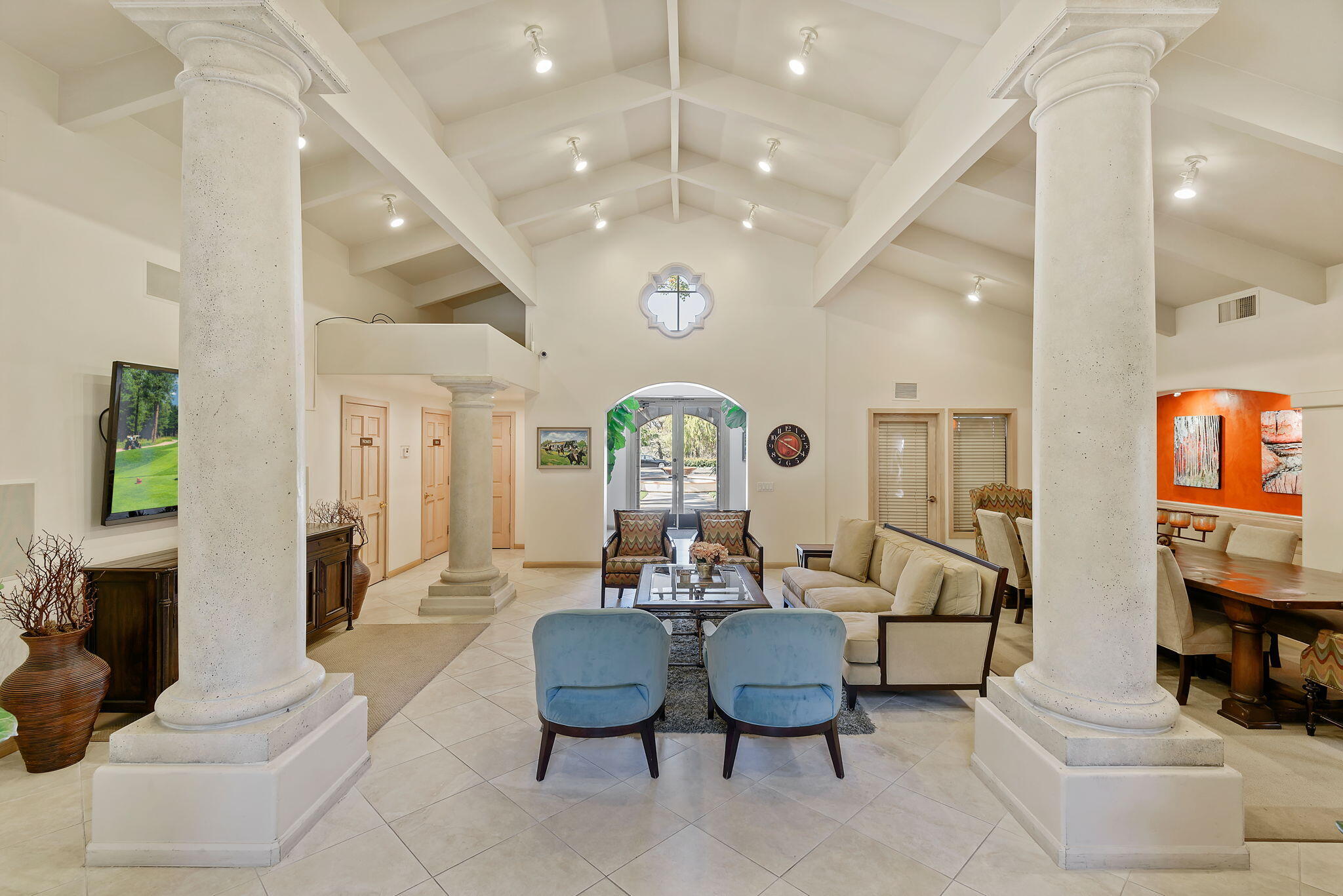 Santa Barbara, California 93103, United States, 1 Bedroom Bedrooms, ,1 BathroomBathrooms,Residential,Pending,158276