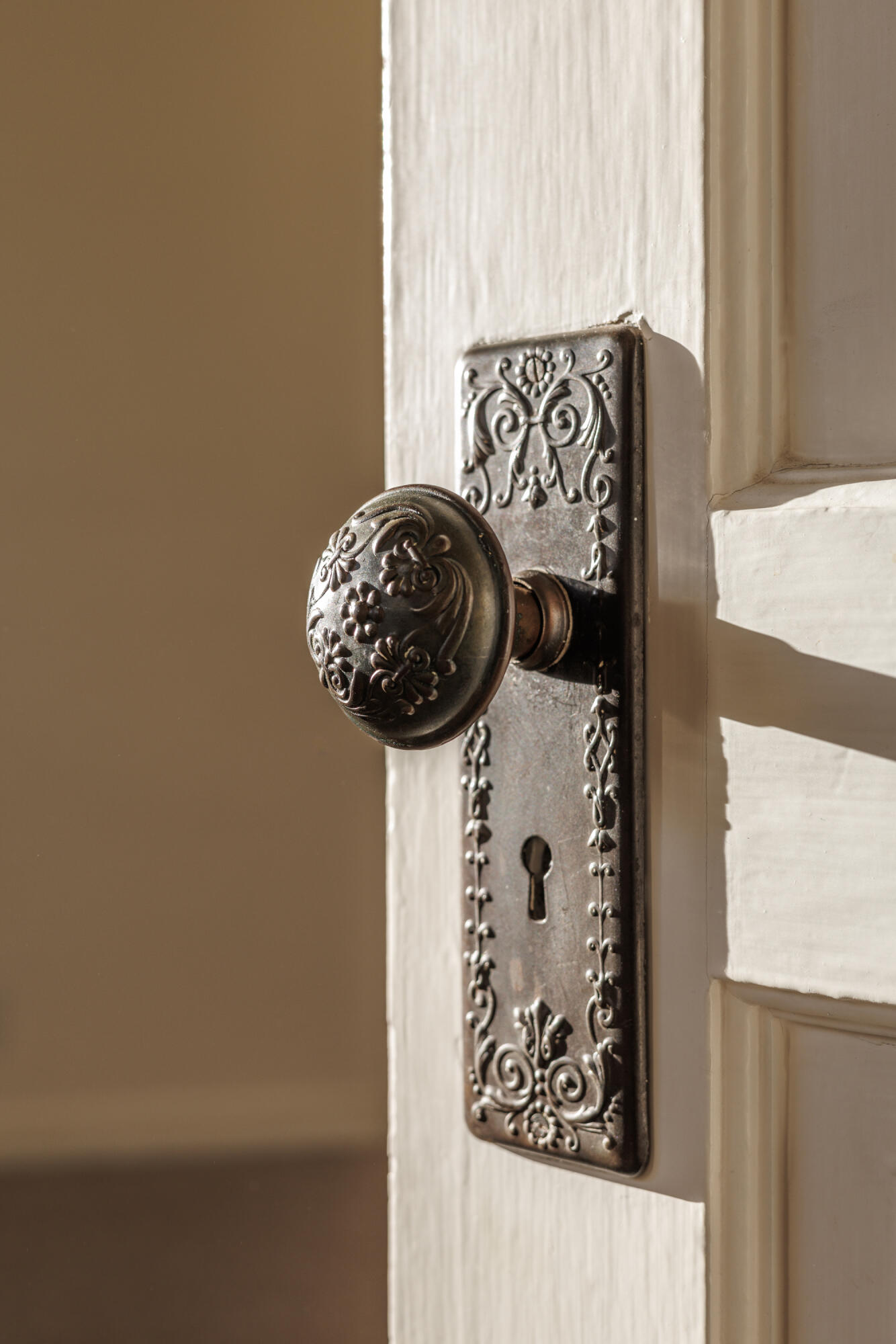 Santa Barbara, California 93101, United States, 5 Bedrooms Bedrooms, ,3 BathroomsBathrooms,Residential,Pending,100227