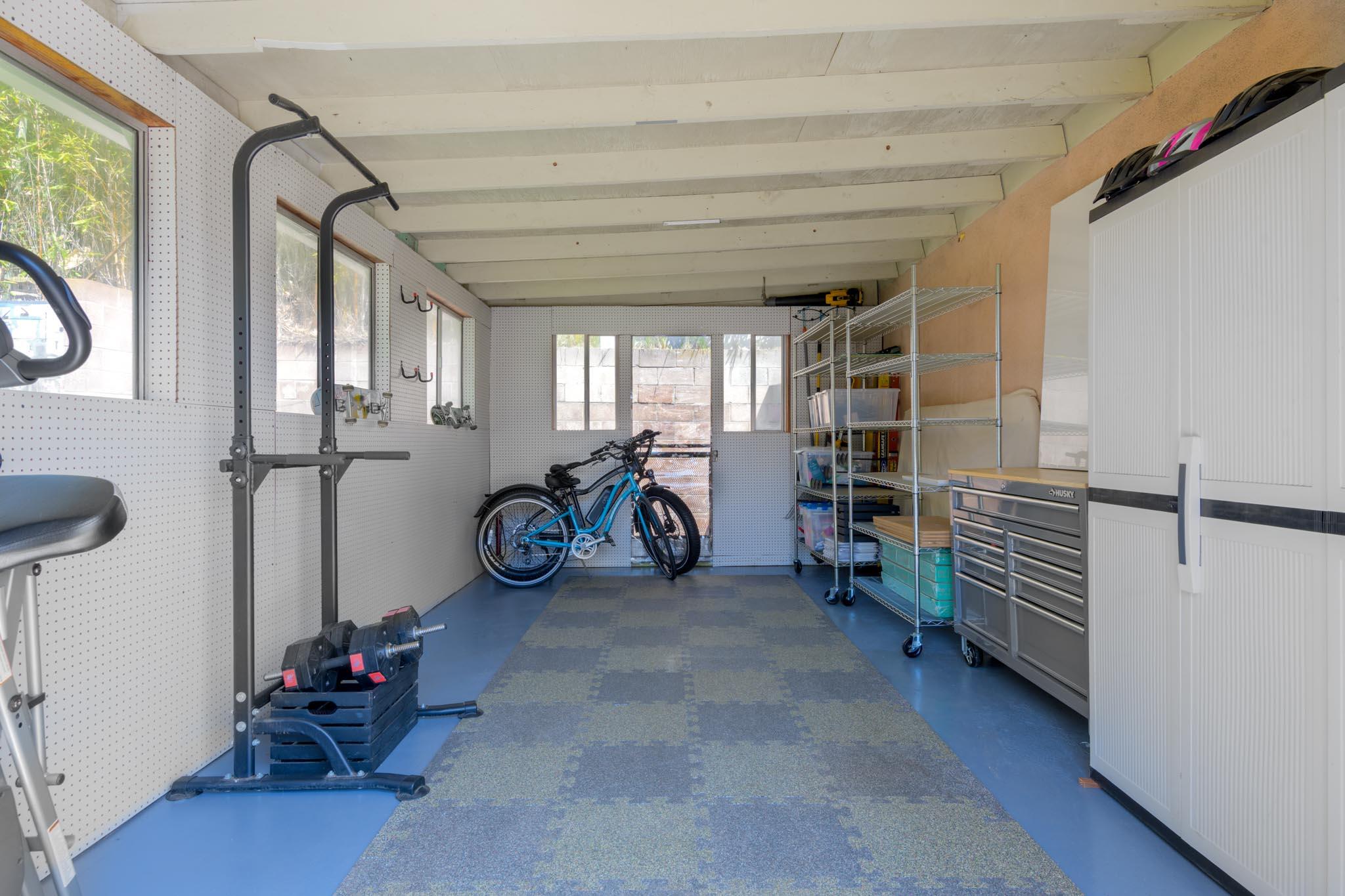 Santa Barbara, California 93109, United States, 3 Bedrooms Bedrooms, ,3 BathroomsBathrooms,Residential,Pending,129563