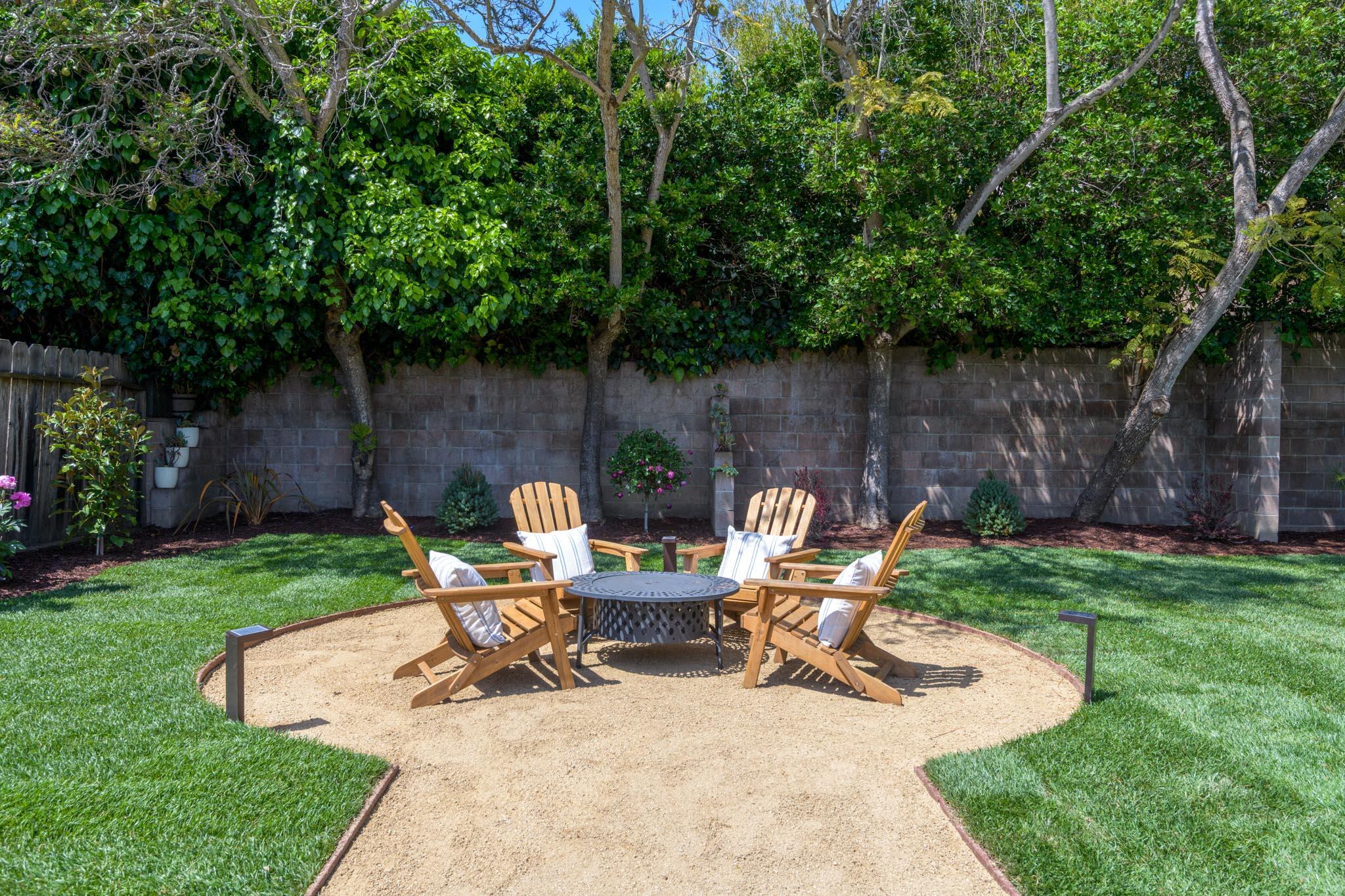 Santa Barbara, California 93109, United States, 3 Bedrooms Bedrooms, ,3 BathroomsBathrooms,Residential,Pending,129563