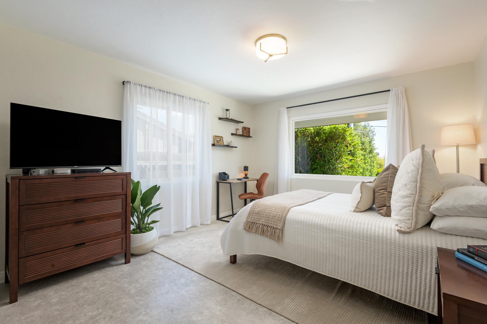 Santa Barbara, California 93109, United States, 3 Bedrooms Bedrooms, ,3 BathroomsBathrooms,Residential,Pending,129563