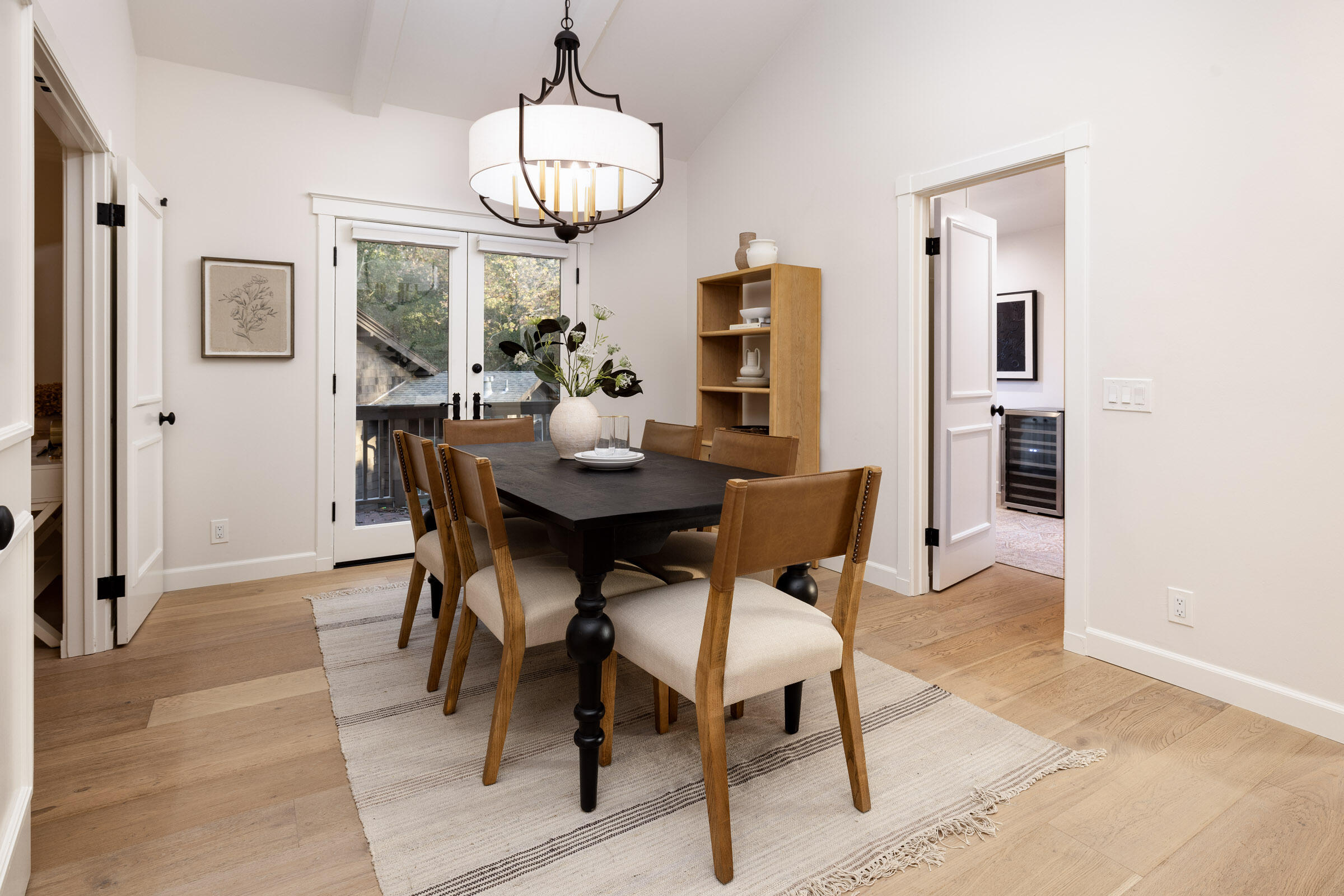 Santa Barbara, California 93105, United States, 3 Bedrooms Bedrooms, ,2 BathroomsBathrooms,Residential,Pending,109961