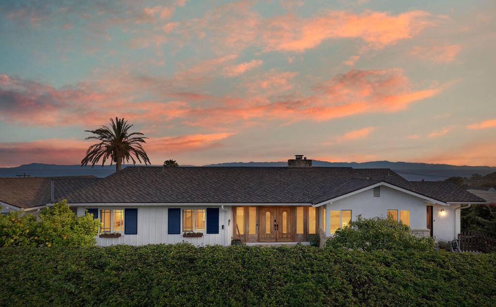 Summerland, California 93067, United States, 3 Bedrooms Bedrooms, ,3 BathroomsBathrooms,Residential,Active,16955