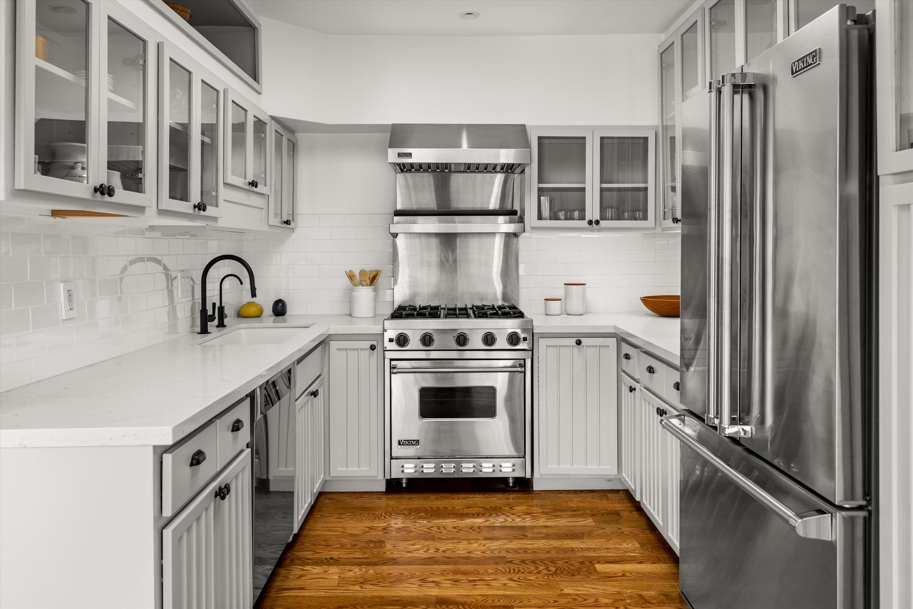 Montecito, California 93108, United States, 5 Bedrooms Bedrooms, ,5 BathroomsBathrooms,Residential,Active,103328