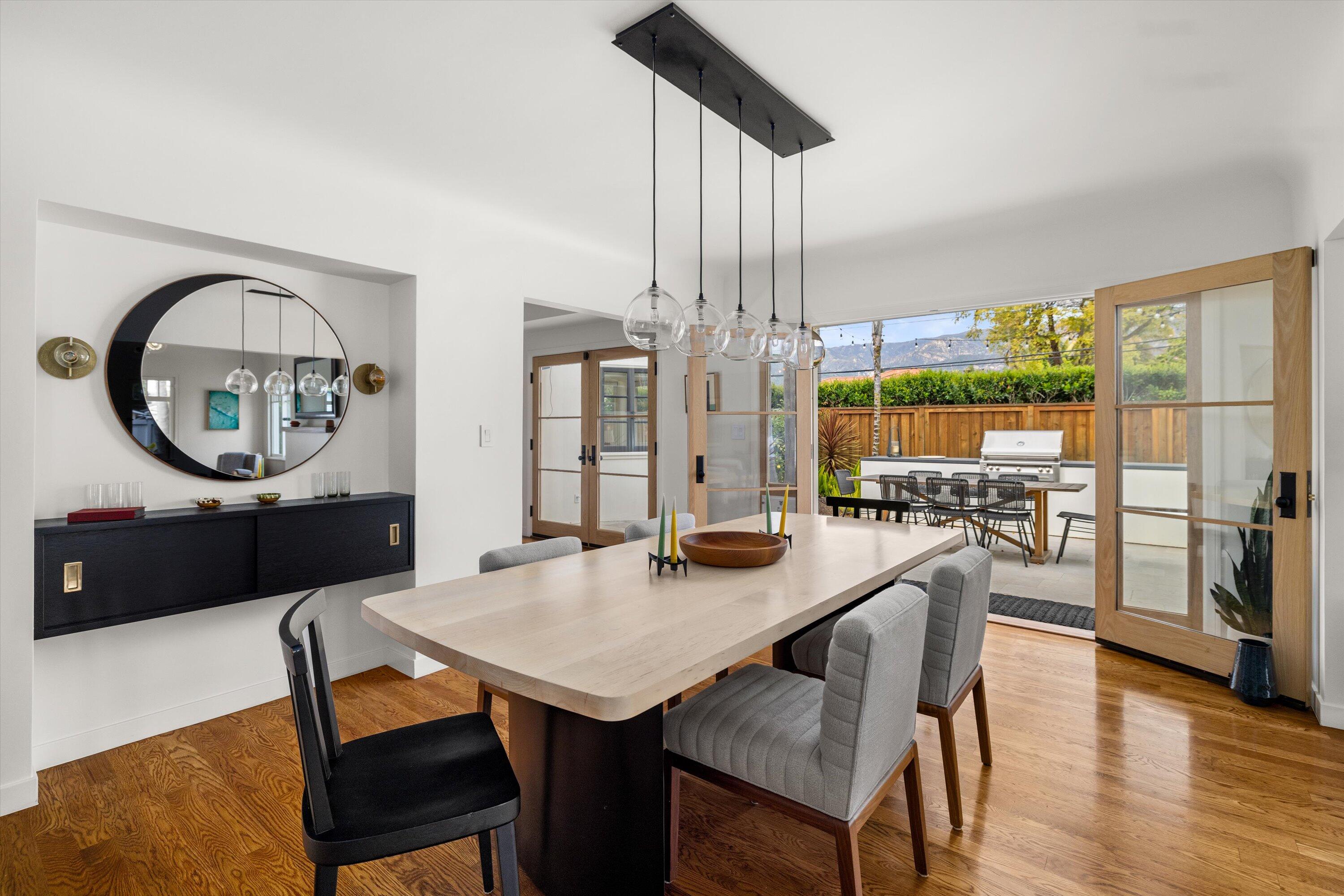 Montecito, California 93108, United States, 5 Bedrooms Bedrooms, ,5 BathroomsBathrooms,Residential,Active,103328