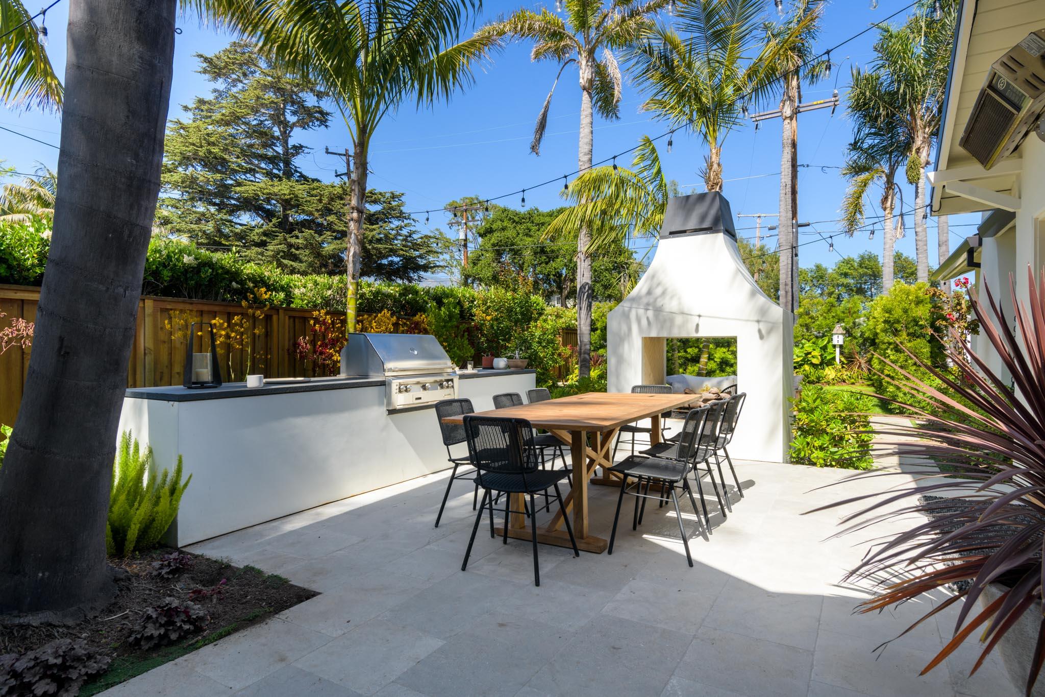 Montecito, California 93108, United States, 5 Bedrooms Bedrooms, ,5 BathroomsBathrooms,Residential,Active,103328