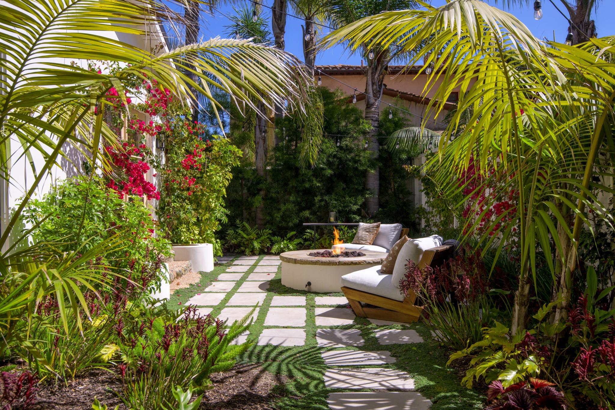 Montecito, California 93108, United States, 5 Bedrooms Bedrooms, ,5 BathroomsBathrooms,Residential,Active,103328