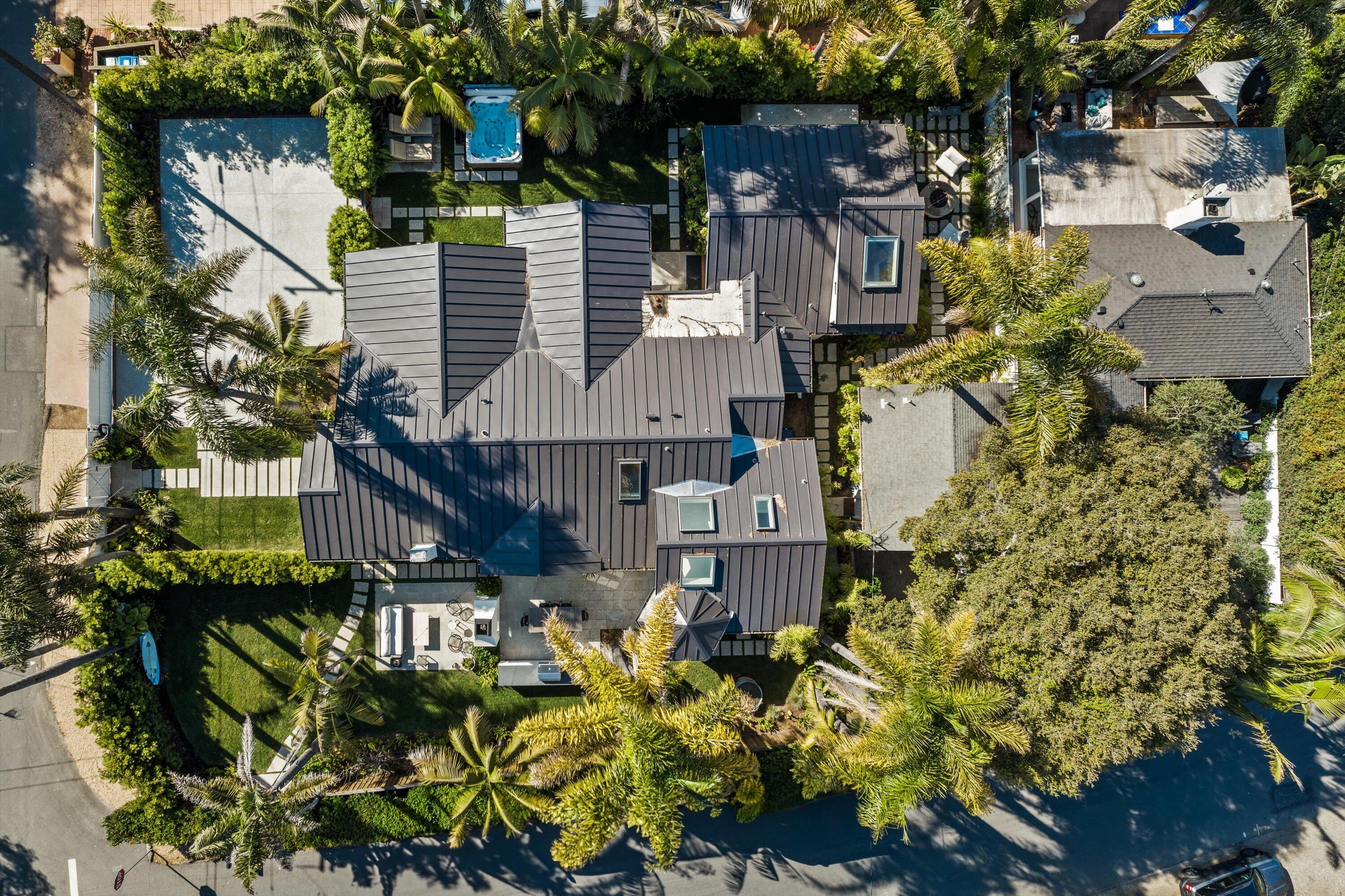 Montecito, California 93108, United States, 5 Bedrooms Bedrooms, ,5 BathroomsBathrooms,Residential,Active,103328