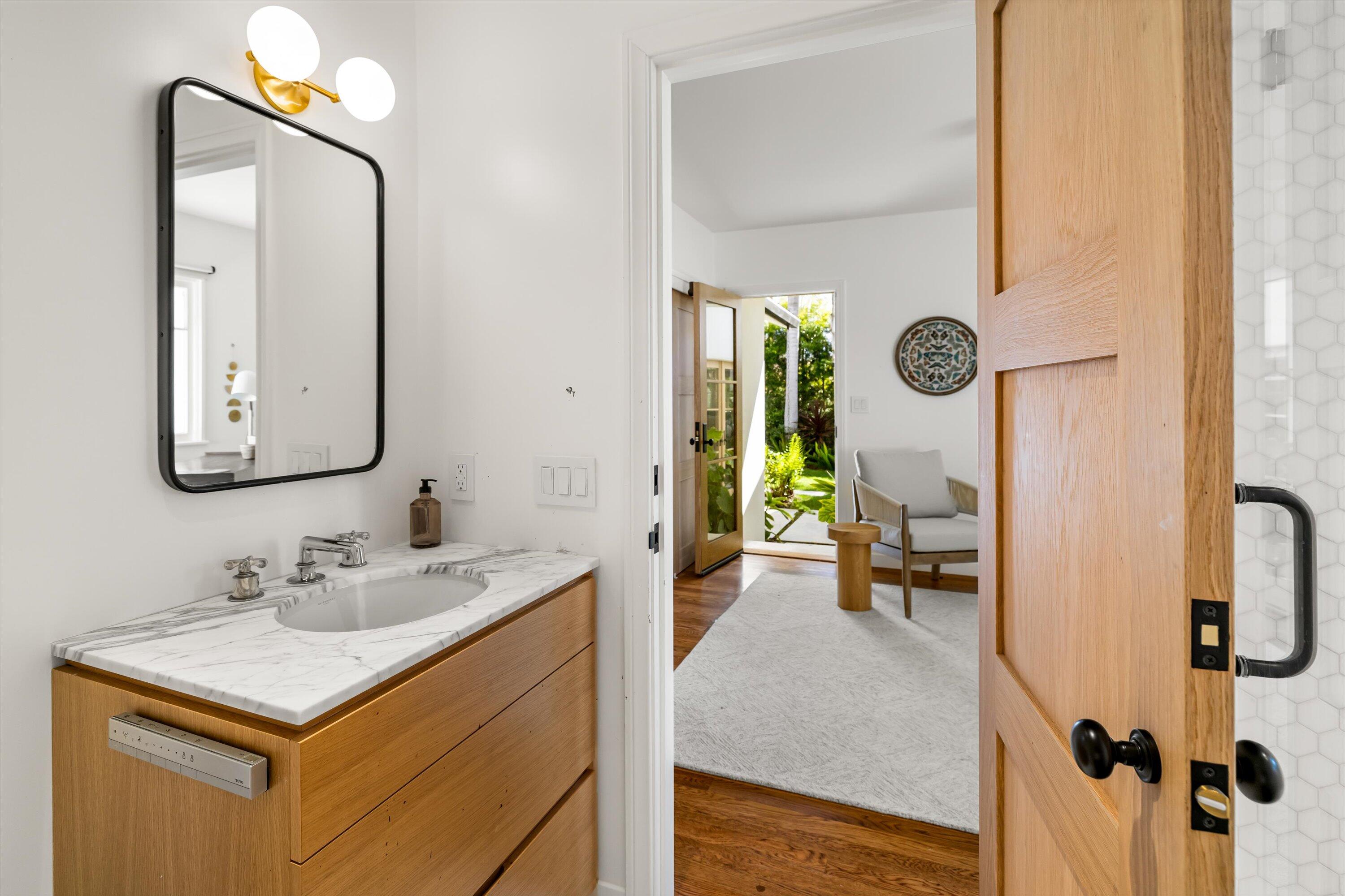 Montecito, California 93108, United States, 5 Bedrooms Bedrooms, ,5 BathroomsBathrooms,Residential,Active,103328