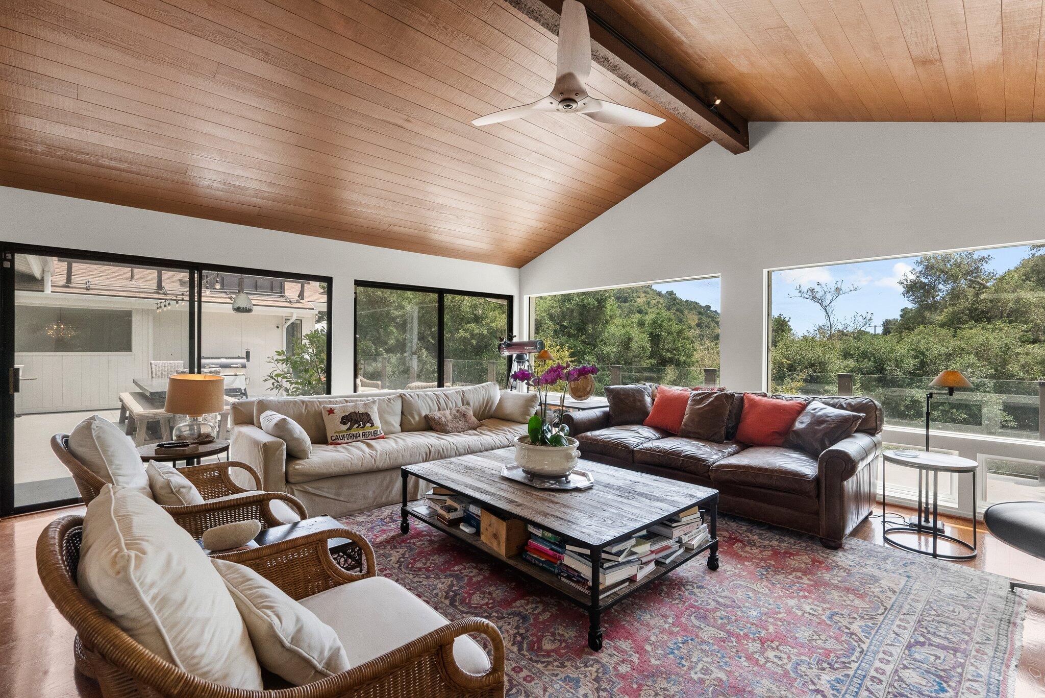 Goleta, California 93117, United States, 5 Bedrooms Bedrooms, ,5 BathroomsBathrooms,Residential,Active,103844