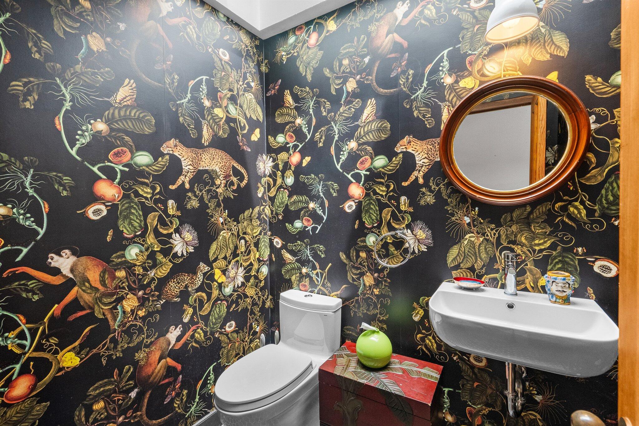 Goleta, California 93117, United States, 5 Bedrooms Bedrooms, ,5 BathroomsBathrooms,Residential,Active,103844