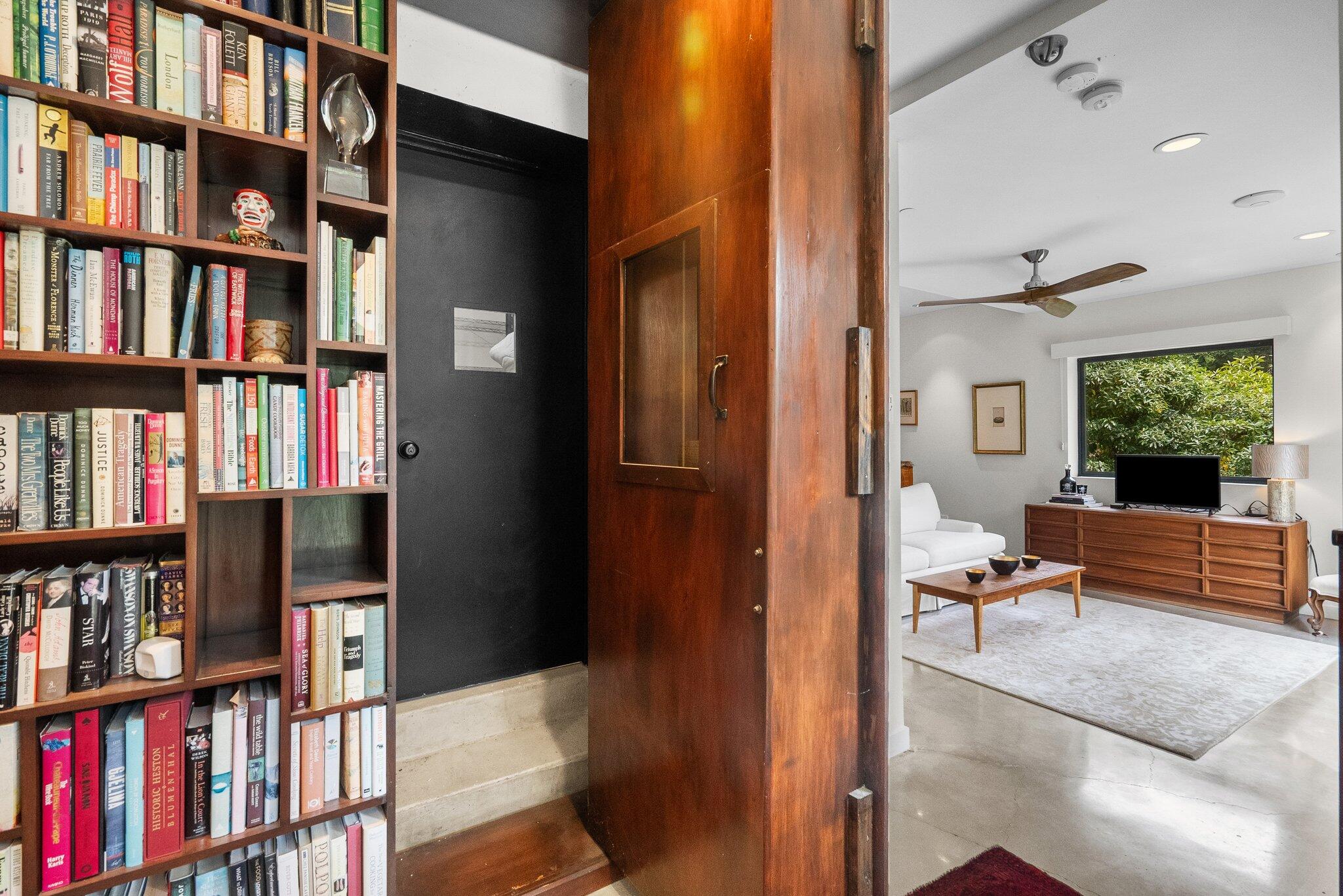 Goleta, California 93117, United States, 5 Bedrooms Bedrooms, ,5 BathroomsBathrooms,Residential,Active,103844