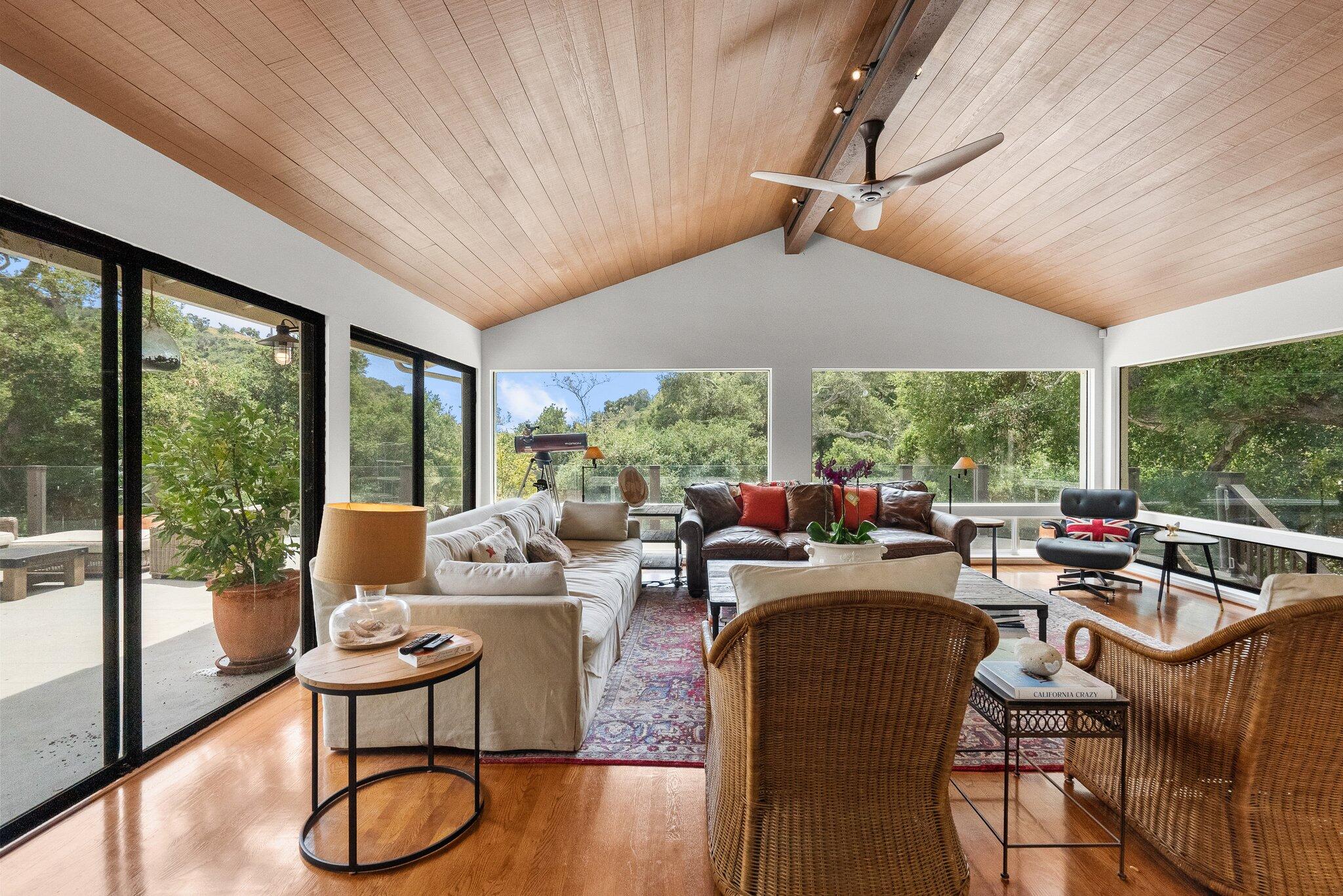 Goleta, California 93117, United States, 5 Bedrooms Bedrooms, ,5 BathroomsBathrooms,Residential,Active,103844