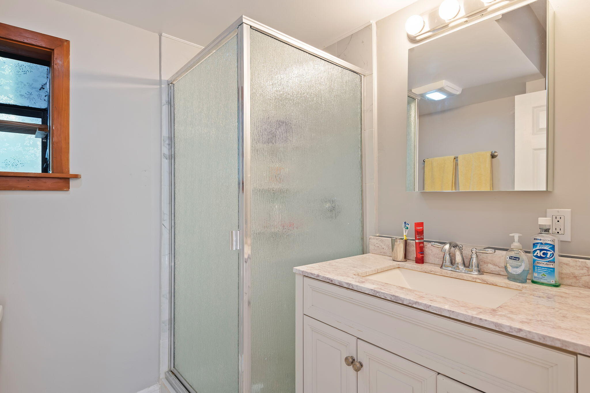 Santa Barbara, California 93103, United States, ,Residential,Active,76546