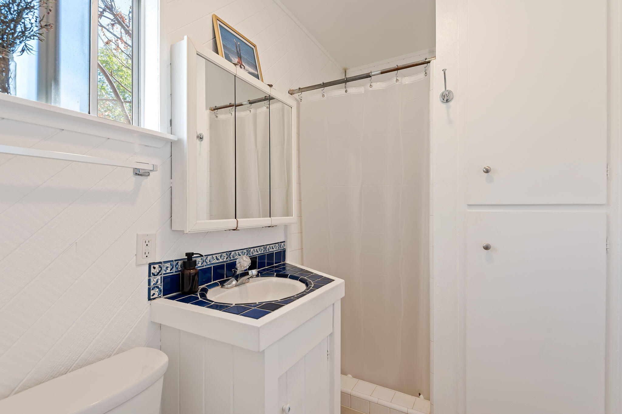 Santa Barbara, California 93103, United States, ,Residential,Active,76546