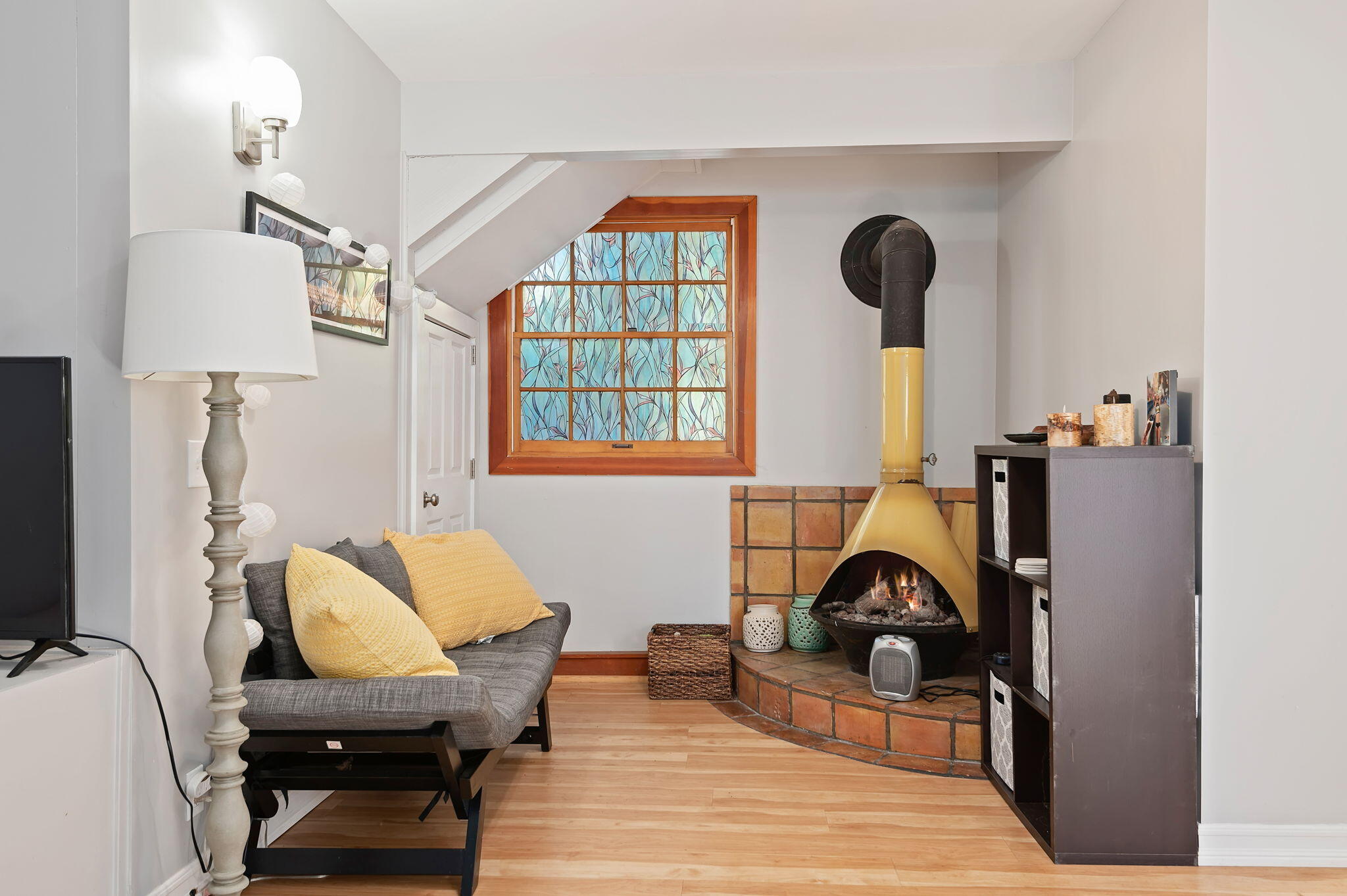 Santa Barbara, California 93103, United States, ,Residential,Active,76546