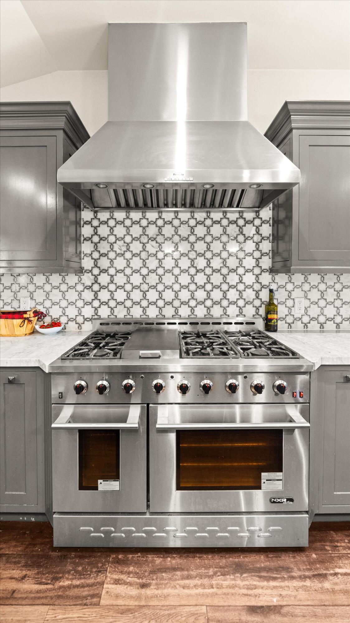 Montecito, California 93108, United States, 4 Bedrooms Bedrooms, ,5 BathroomsBathrooms,Residential,Active,150279