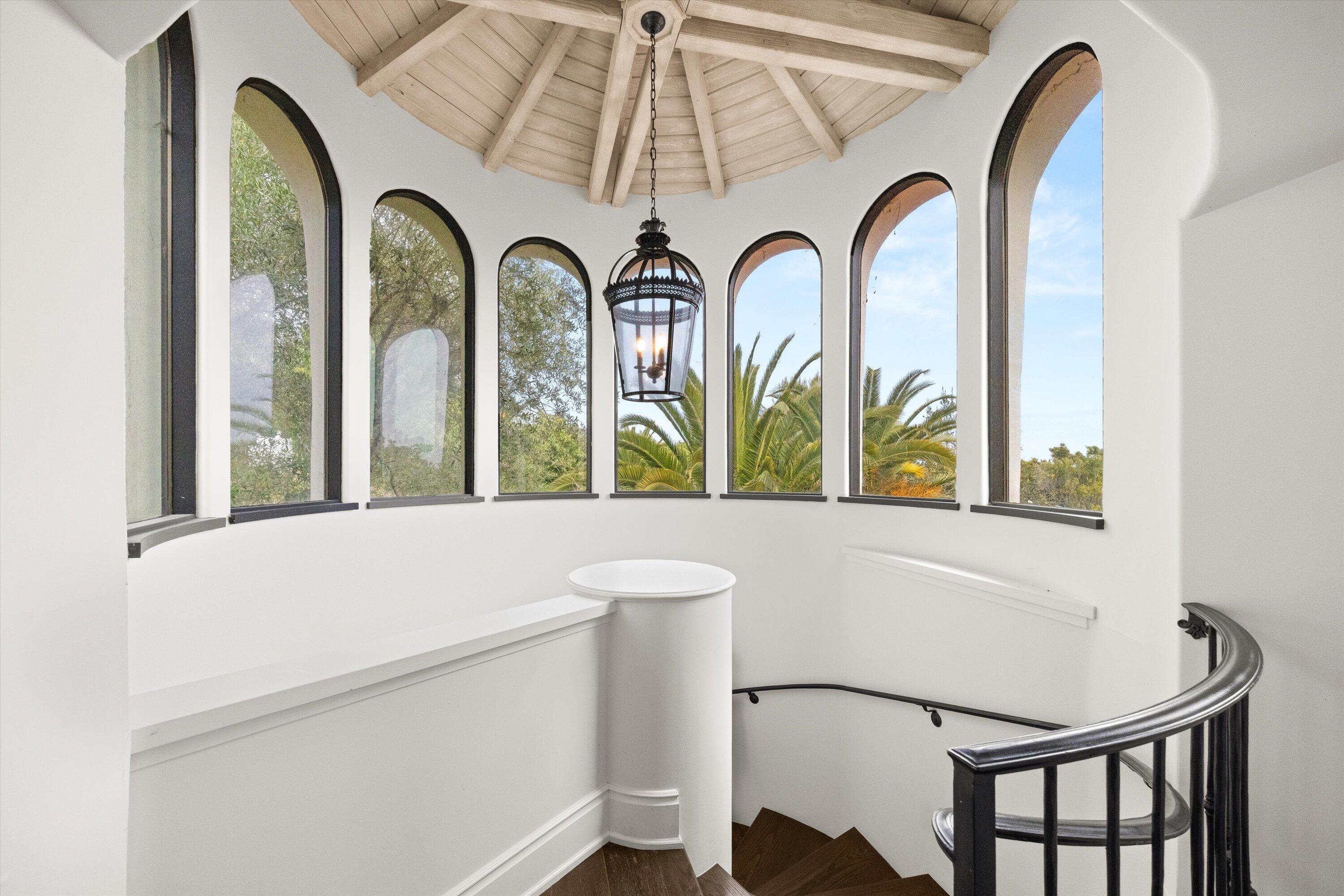 Montecito, California 93108, United States, 4 Bedrooms Bedrooms, ,5 BathroomsBathrooms,Residential,Active,150279