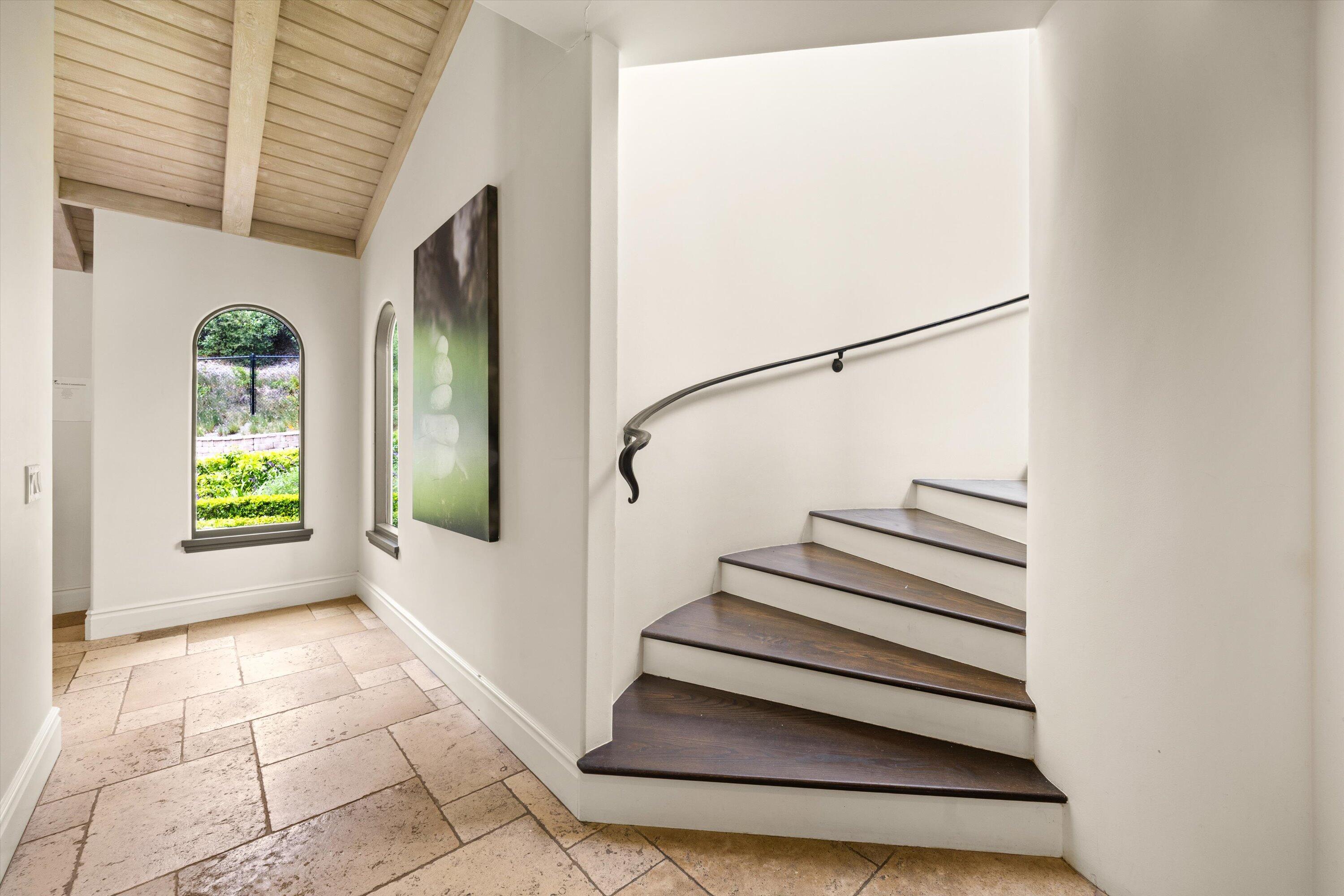 Montecito, California 93108, United States, 4 Bedrooms Bedrooms, ,5 BathroomsBathrooms,Residential,Active,150279