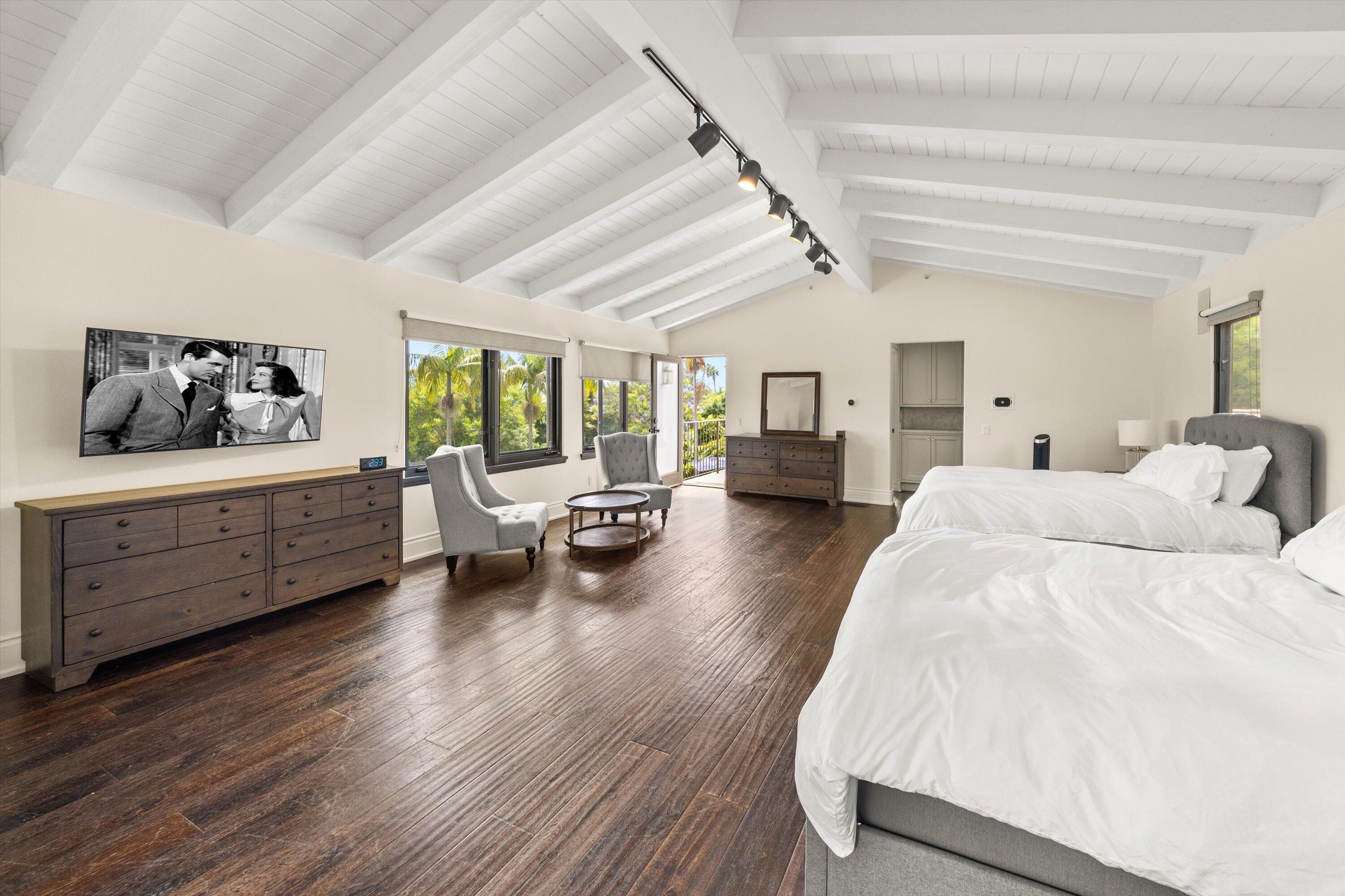 Montecito, California 93108, United States, 4 Bedrooms Bedrooms, ,5 BathroomsBathrooms,Residential,Active,150279