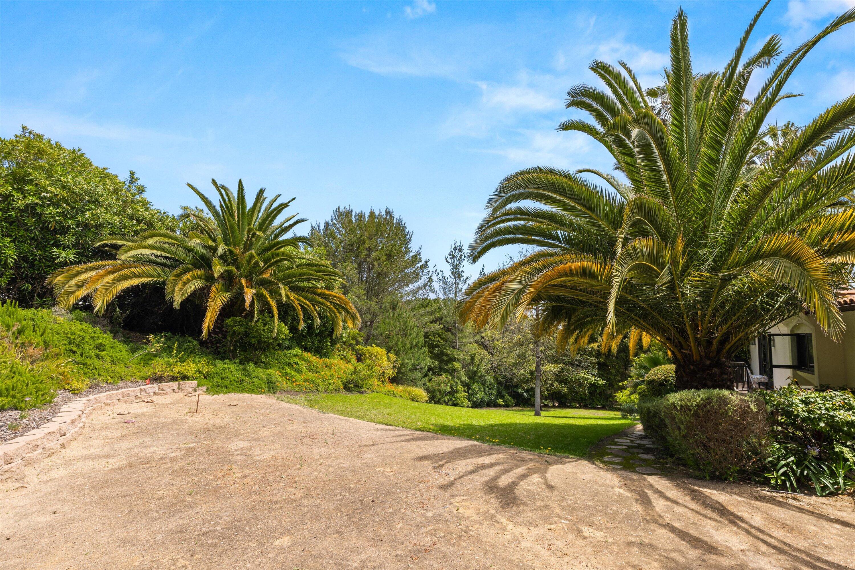 Montecito, California 93108, United States, 4 Bedrooms Bedrooms, ,5 BathroomsBathrooms,Residential,Active,150279