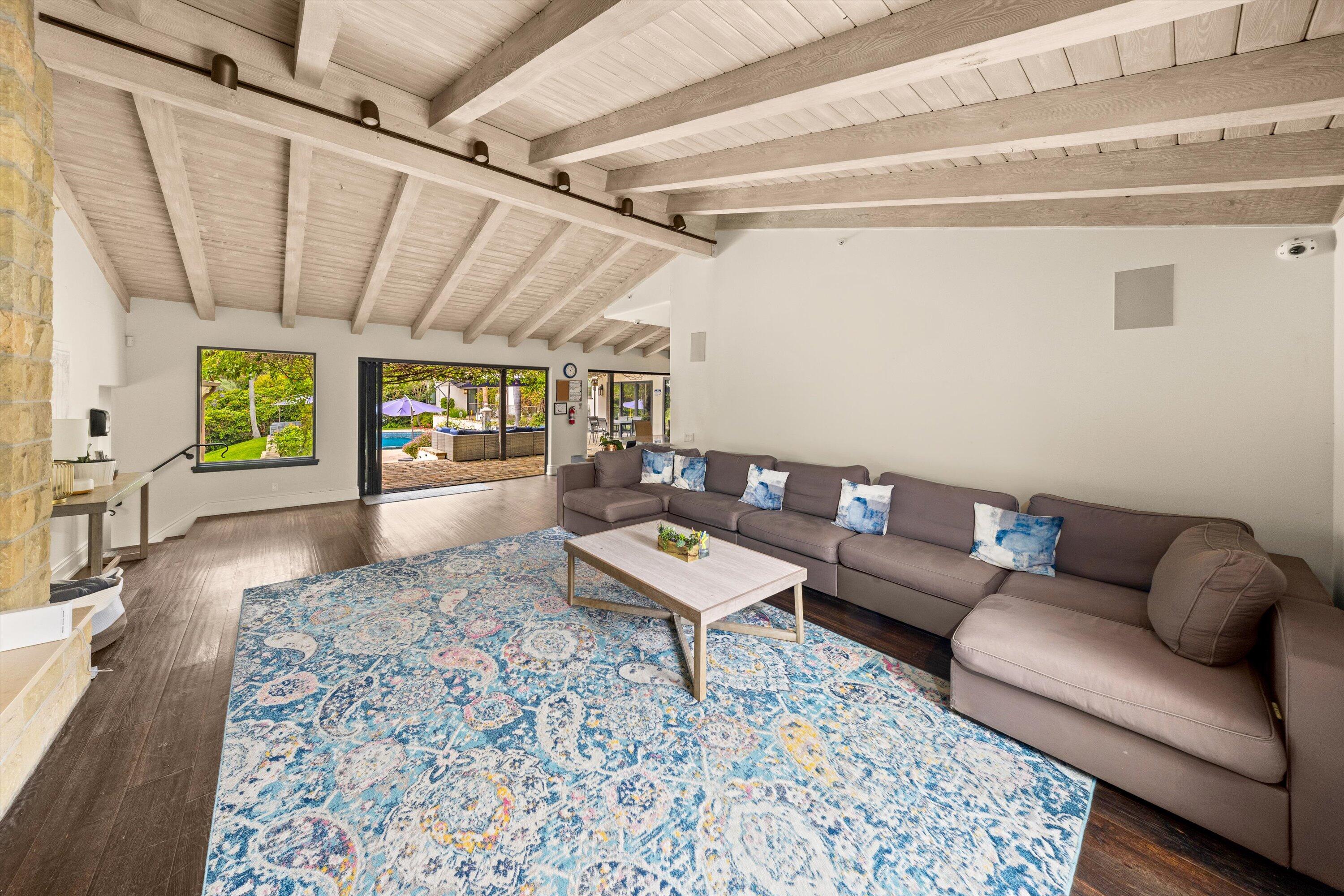 Montecito, California 93108, United States, 4 Bedrooms Bedrooms, ,5 BathroomsBathrooms,Residential,Active,150279