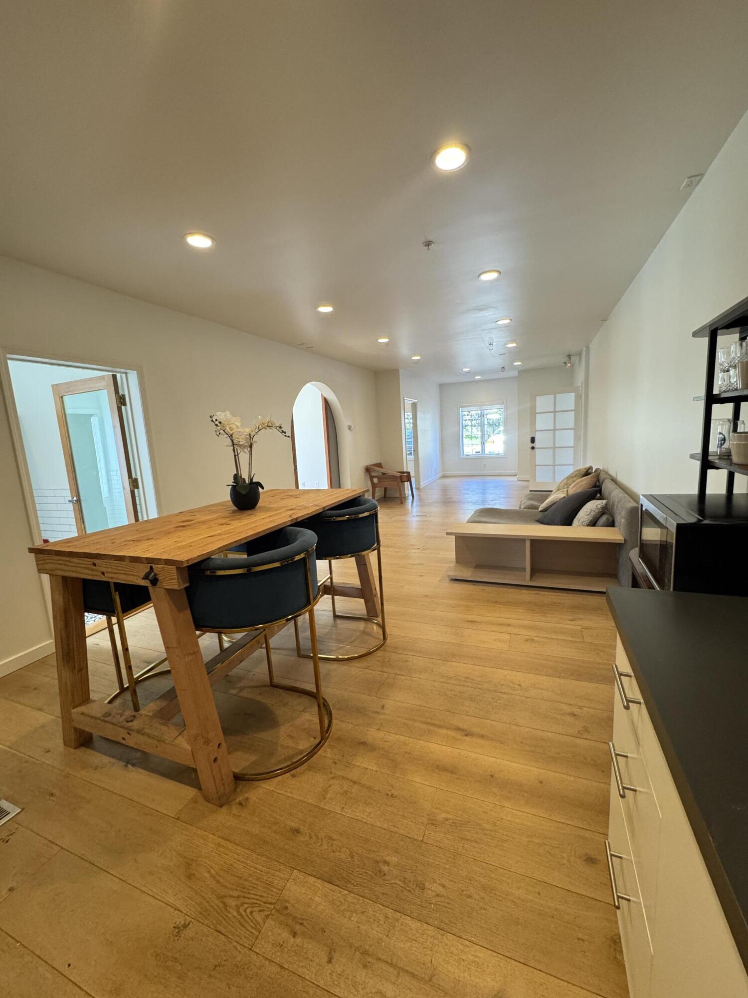 Summerland, California 93067, United States, ,1 BathroomBathrooms,Commercial,Active,81141