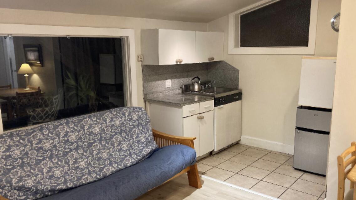 Santa Barbara, California, United States, 1 Bedroom Bedrooms, ,1 BathroomBathrooms,Residential,Active,117777