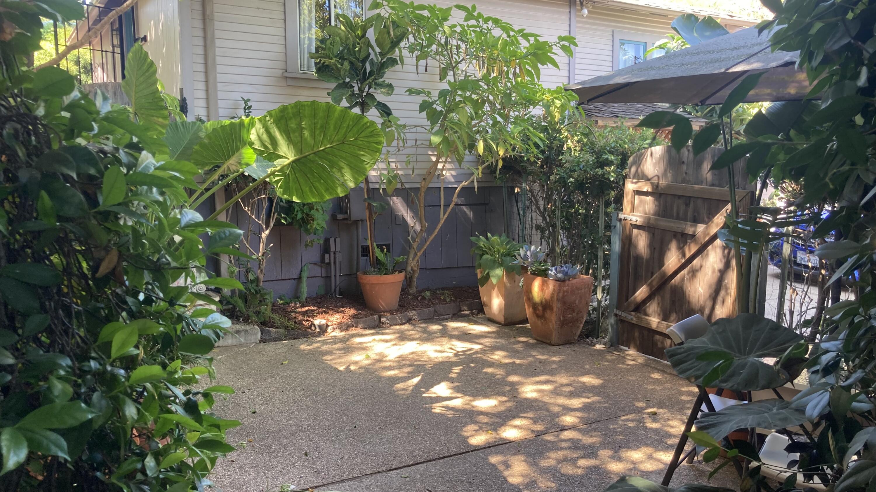 Santa Barbara, California, United States, 1 Bedroom Bedrooms, ,1 BathroomBathrooms,Residential,Active,117777