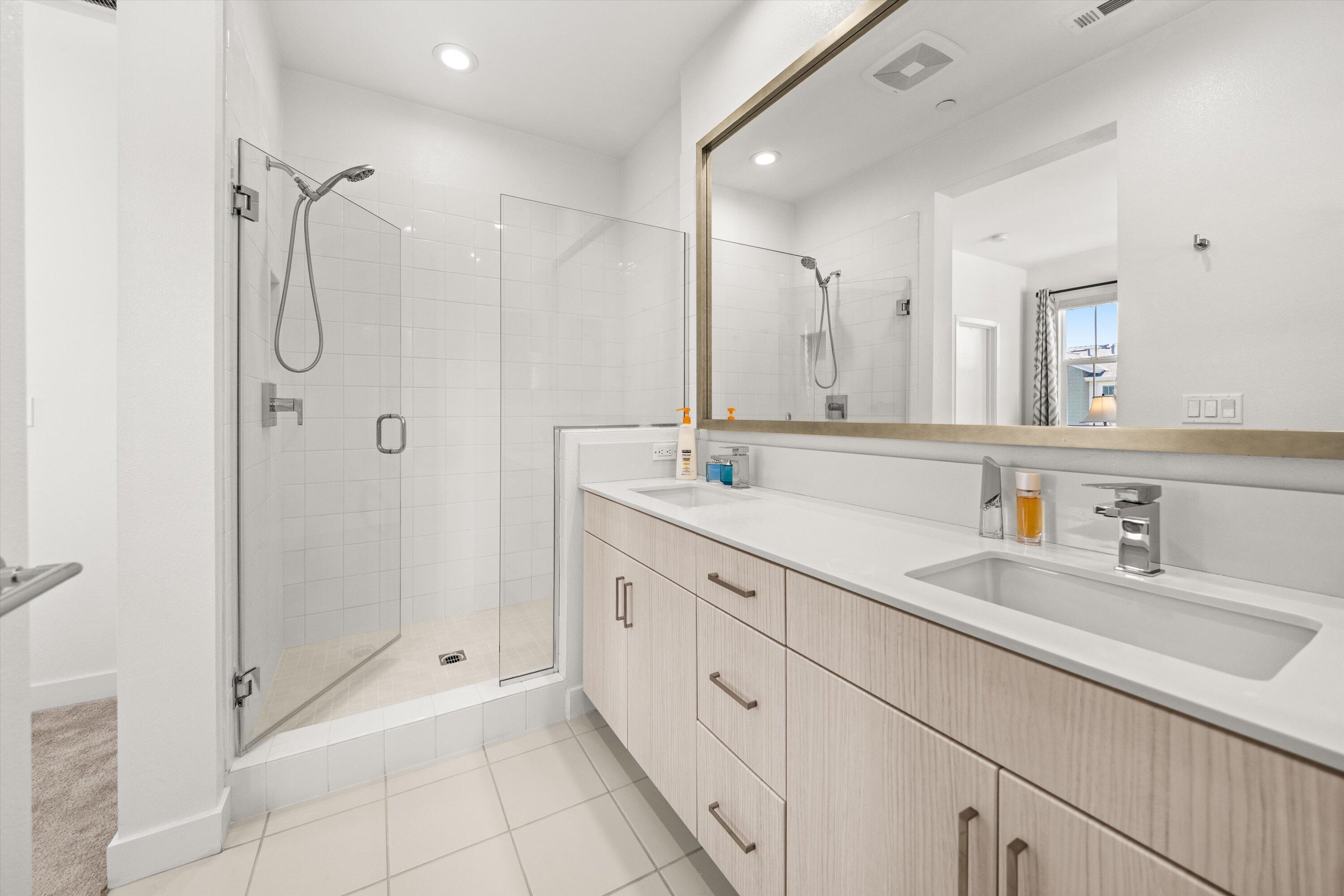 Goleta, California 93117, United States, 4 Bedrooms Bedrooms, ,4 BathroomsBathrooms,Residential,Active,134680